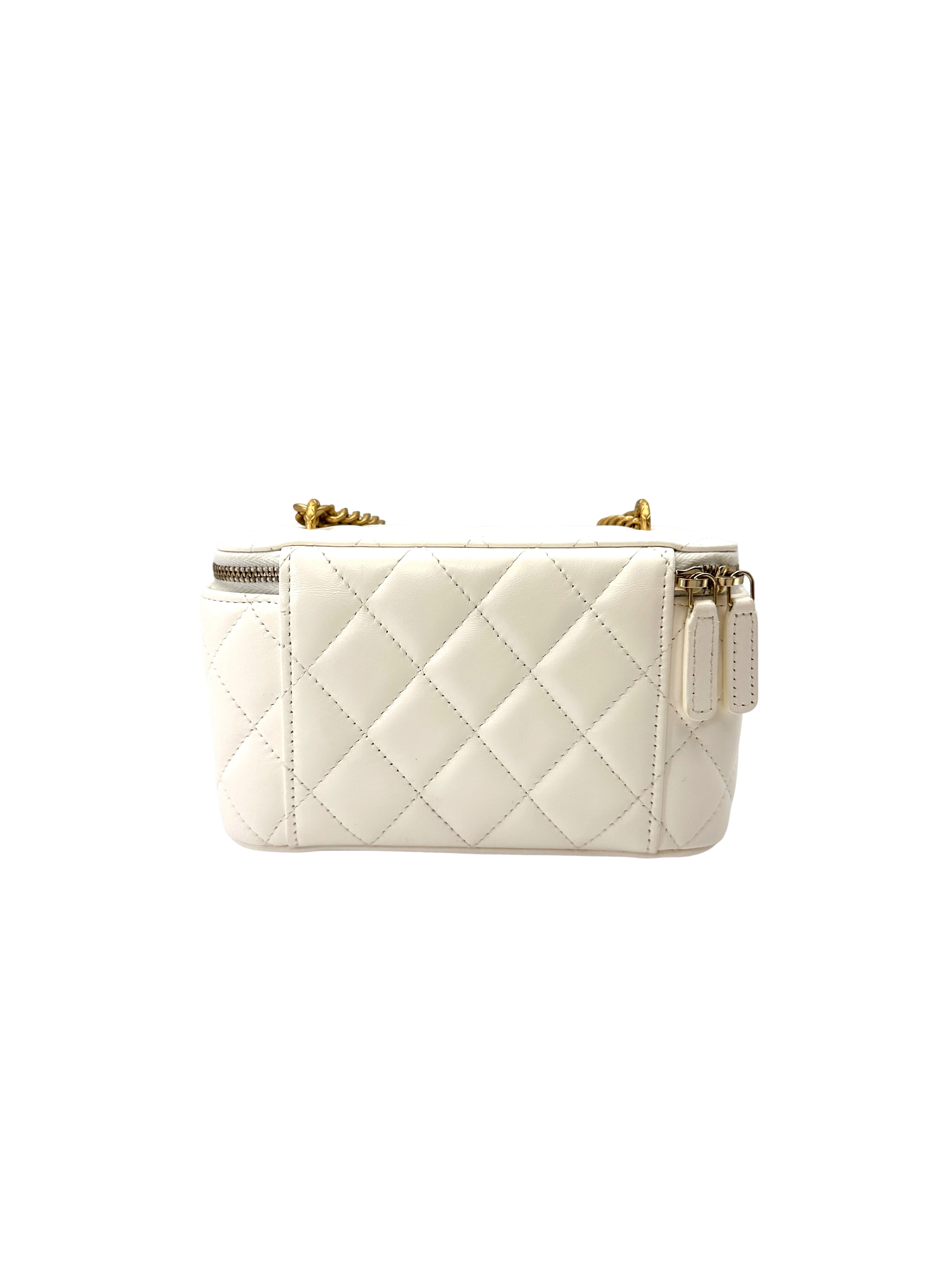 Chanel White Quilted Lambskin Vanity Case With Gold Hardware(XX***83) CC2191