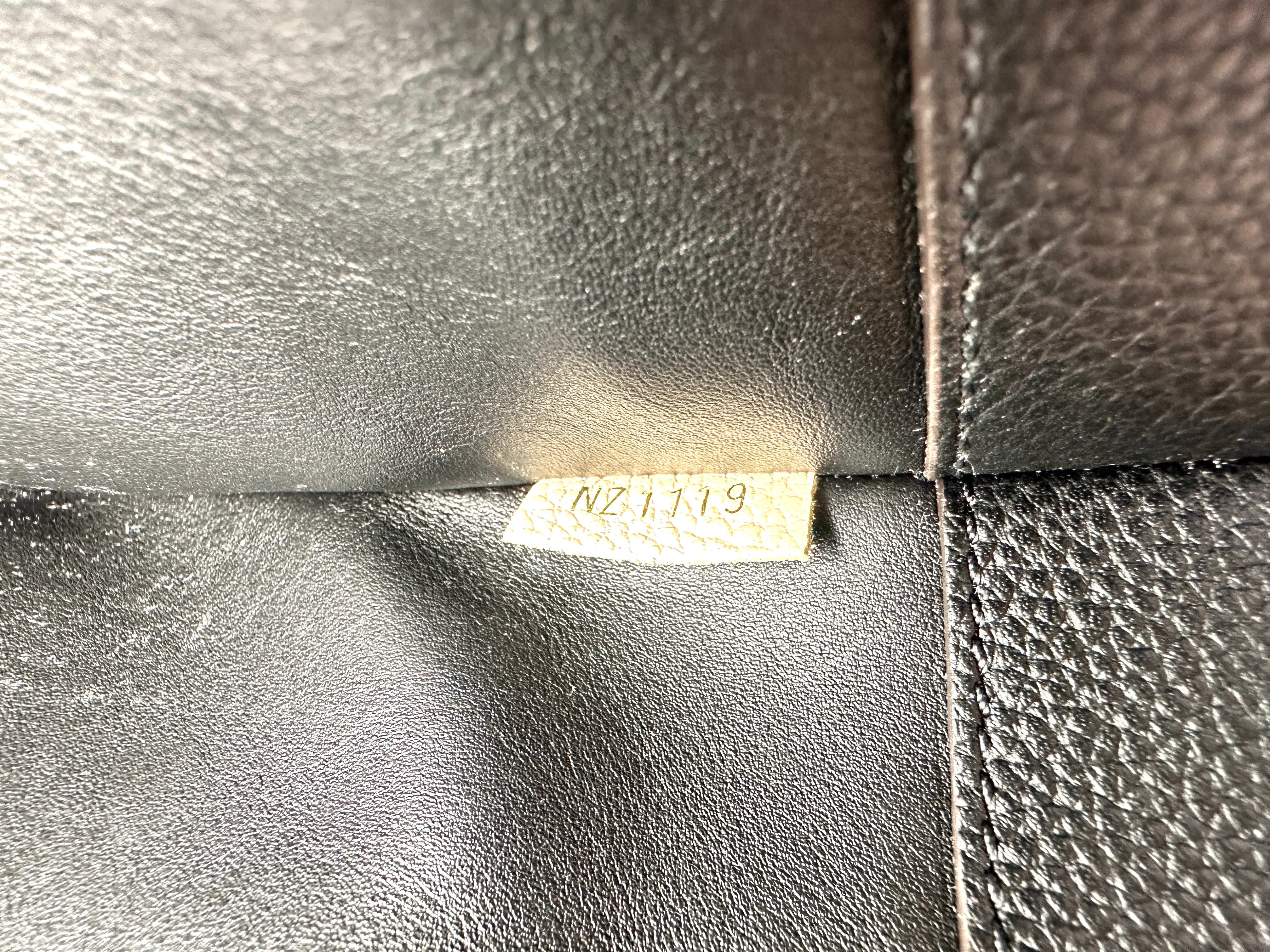 Louis Vuitton City Steamer Black/Beige Leather Handle Bag LV3053