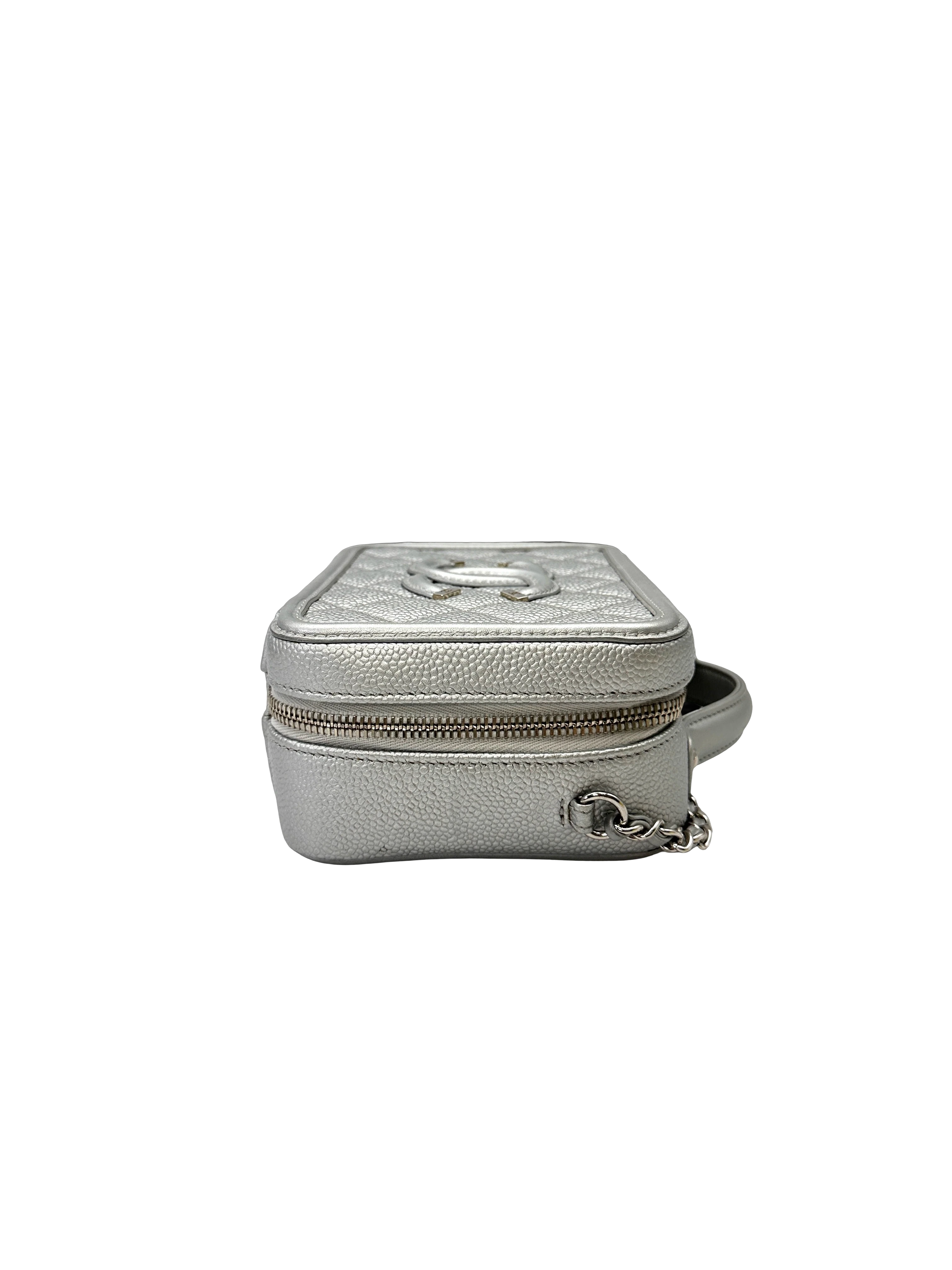 Chanel CC Filigree Grey Quilted Leather Top Handle Vanity Case(24***84) CC2194