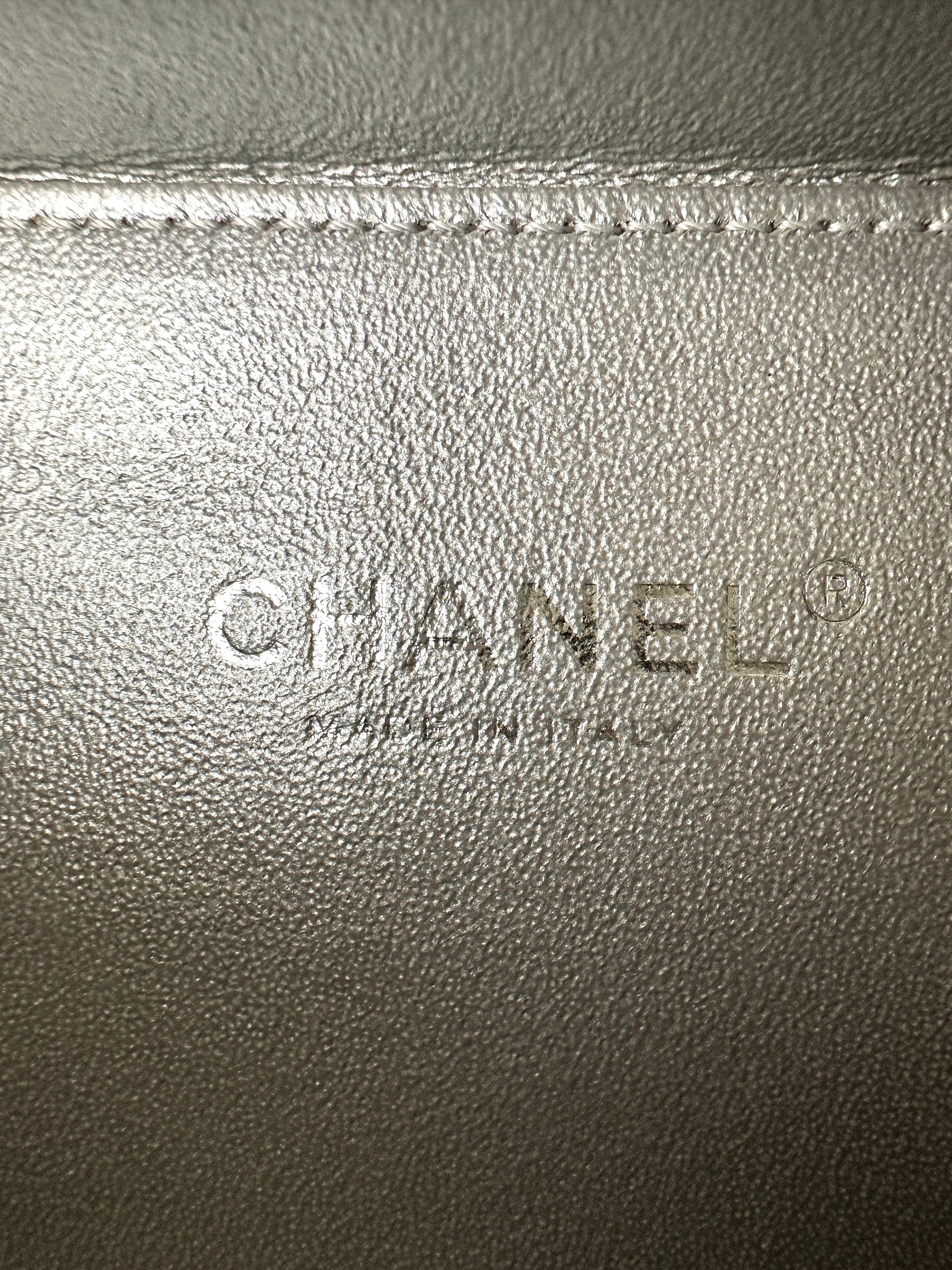 Chanel CC Filigree Grey Quilted Leather Top Handle Vanity Case(24***84) CC2194