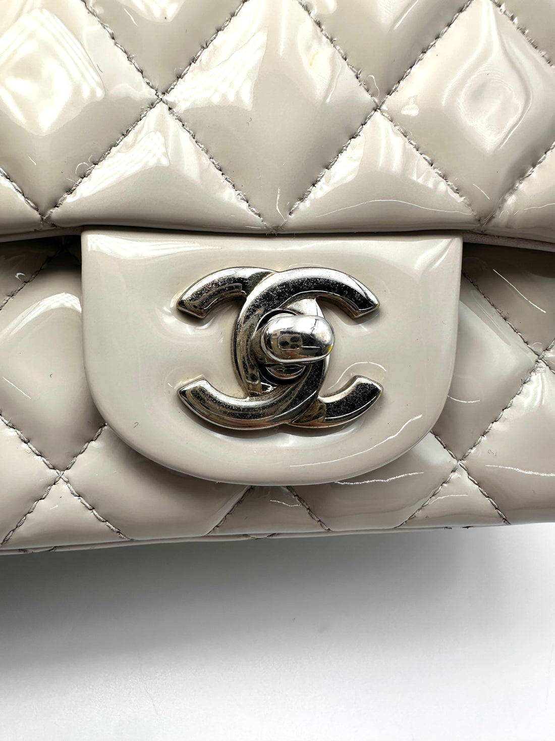 Chanel Classic Flap White Quilted Patent Leather Chain Shoulder Bag(17***94) CC2196