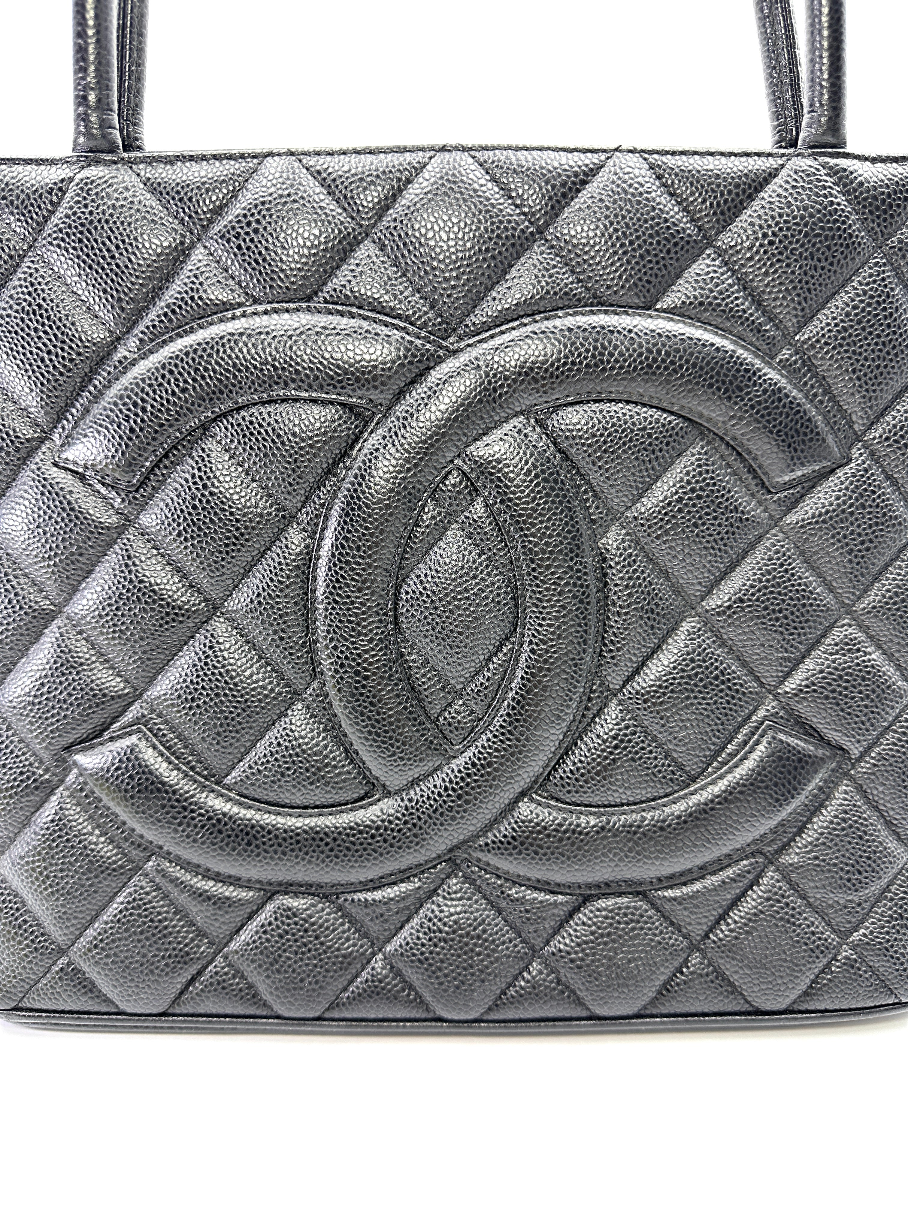 Chanel Medallion Black Quilted Leather Tote Handle Bag(77***45) CC2193
