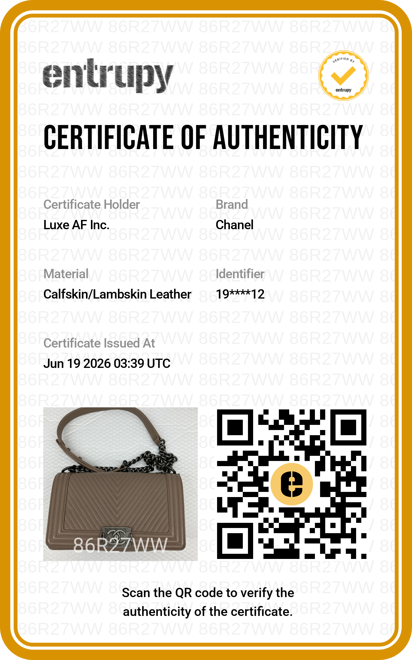 Chanel LeBoy Beige Chevron Quilted Leather Medium Size Flap Bag With Silver Buckle(19***12) CC2374