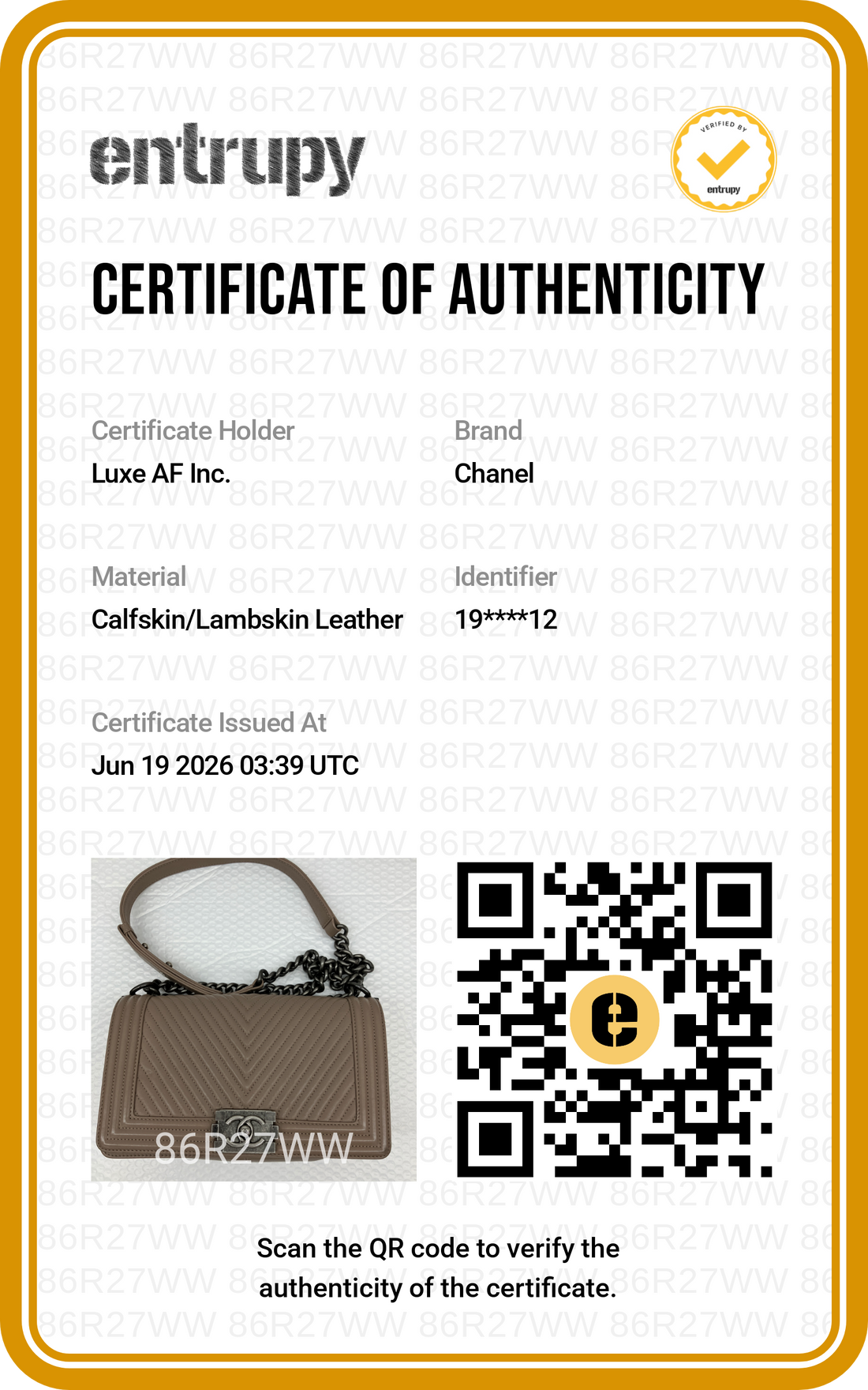 Chanel LeBoy Beige Chevron Quilted Leather Medium Size Flap Bag With Silver Buckle(19***12) CC2374