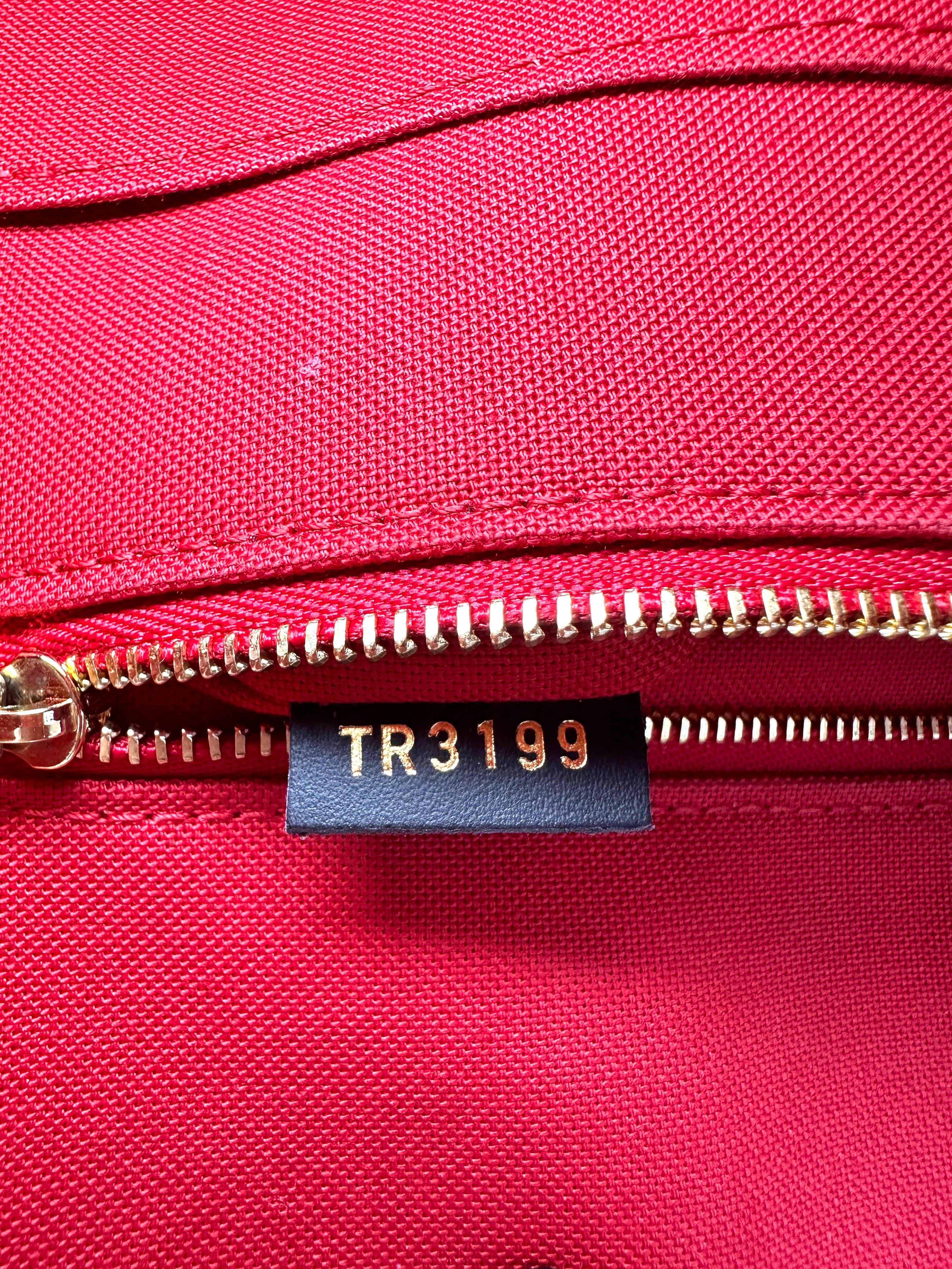 Louis Vuitton Onthego GM Monogram Canvas Handle Bag LV3062