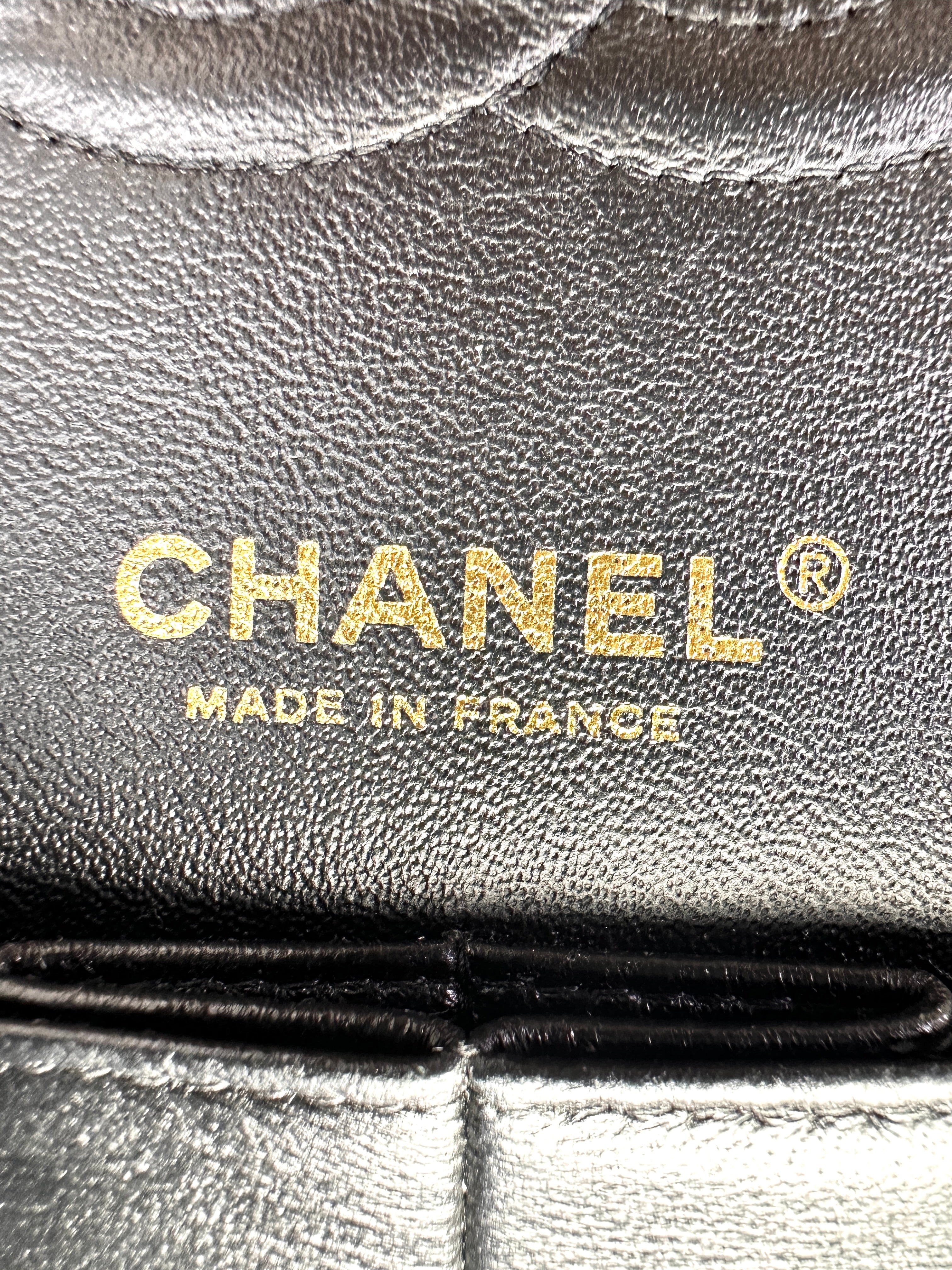 Chanel Classic Flap Black Chevron Quilted Lambskin Medium Size Shoulder Bag With Gold Buckle(21***93) CC2209