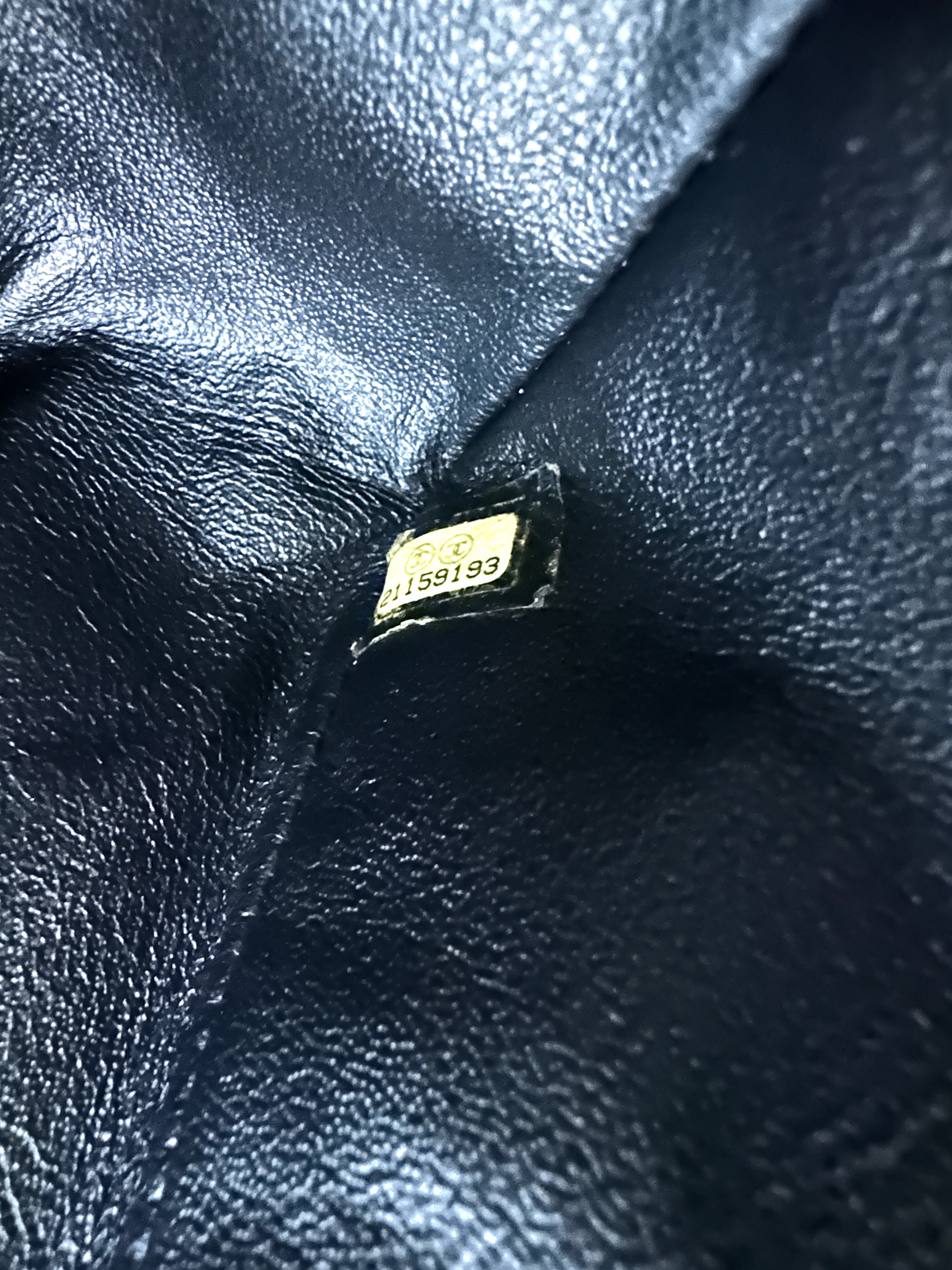 Chanel Classic Flap Black Chevron Quilted Lambskin Medium Size Shoulder Bag With Gold Buckle(21***93) CC2209
