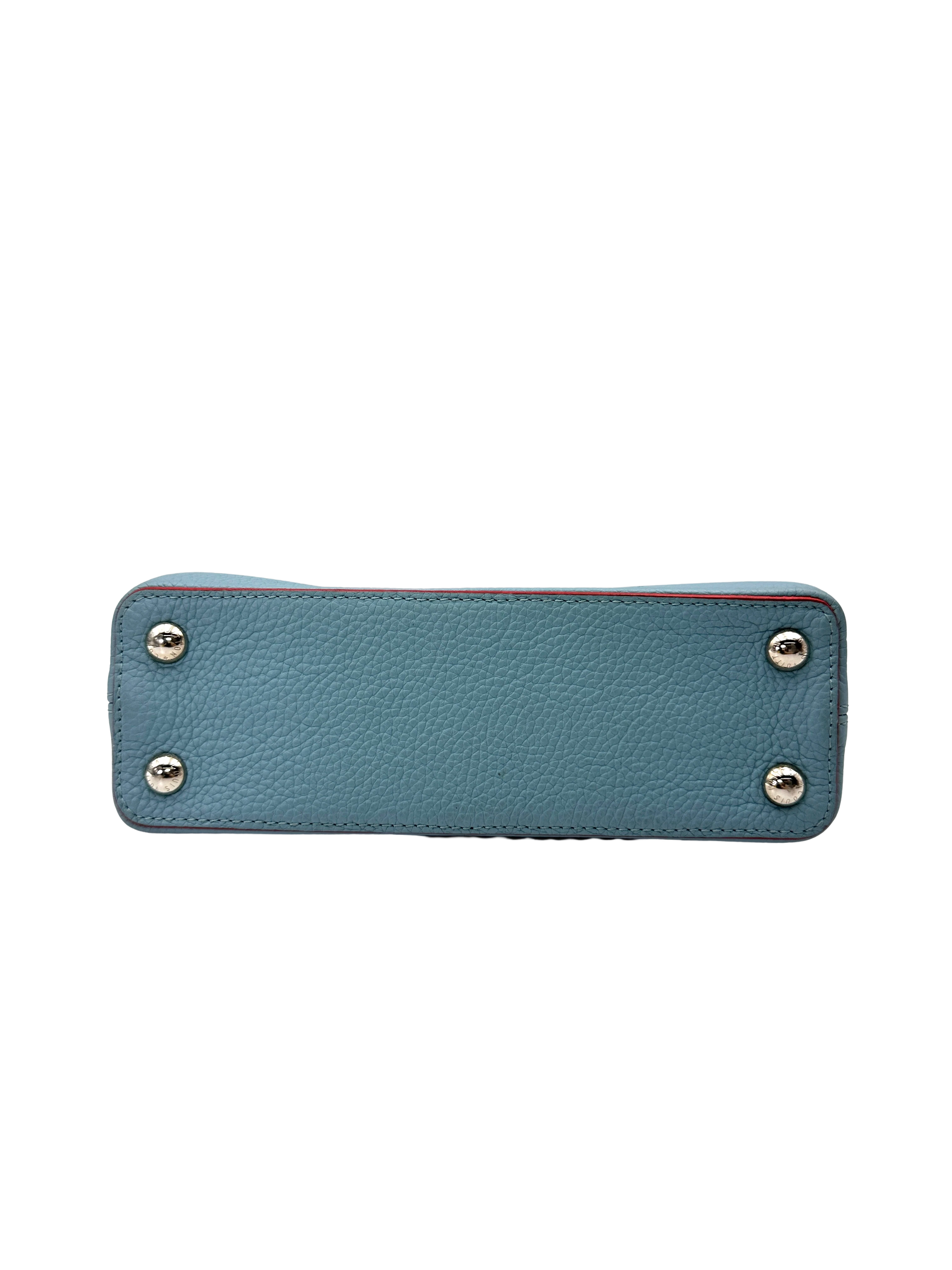 Louis Vuitton Capucines MM Blue Taurillon Leather Handle Bag LV3067
