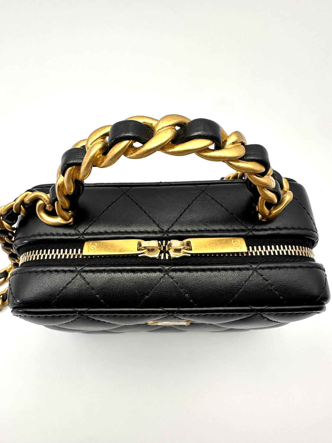 Chanel Black Quilted Leather Top Handle Vanity Case With Gold Hardware(CC***T2) CC2206