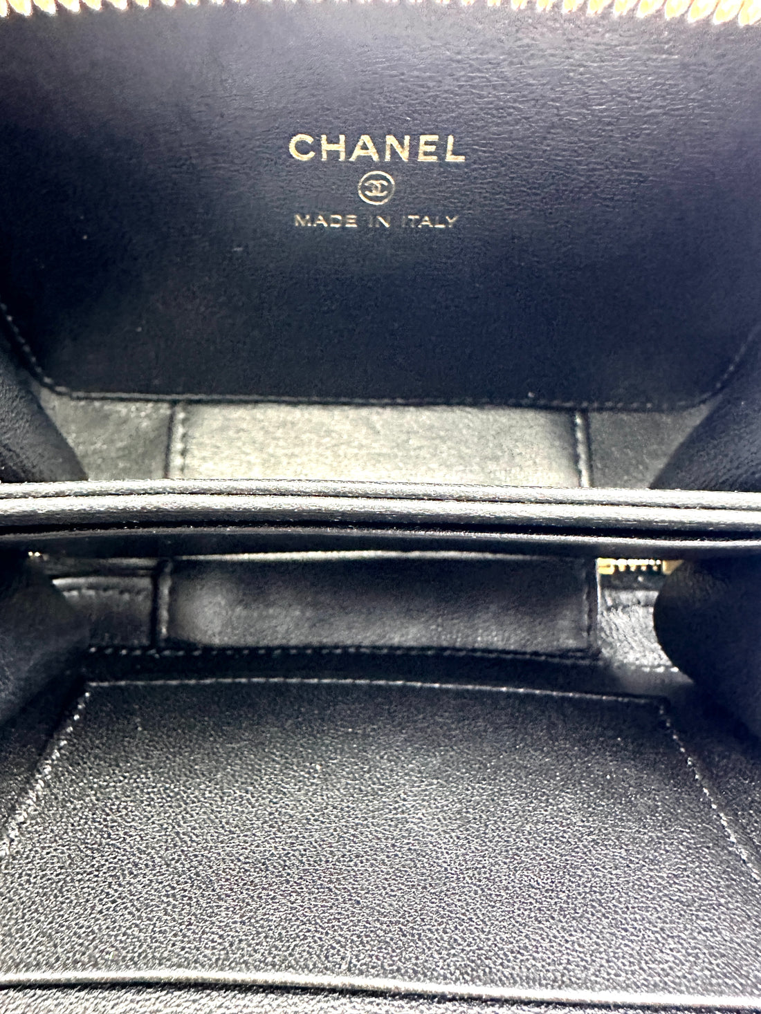 Chanel Black Quilted Leather Top Handle Vanity Case With Gold Hardware(CC***T2) CC2206
