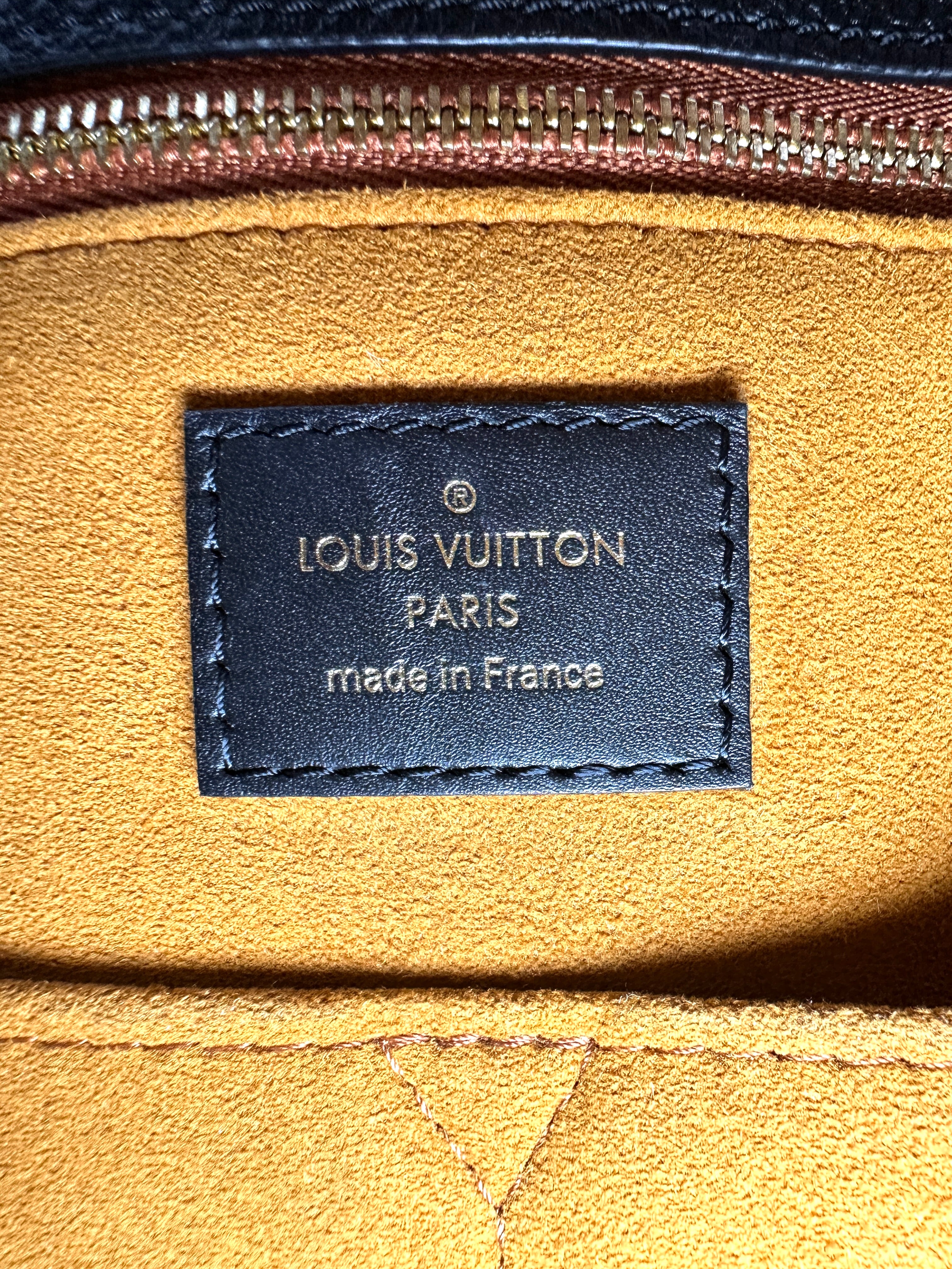Louis Vuitton Onthego GM Black Empreinte Leather Handle Bag LV3069