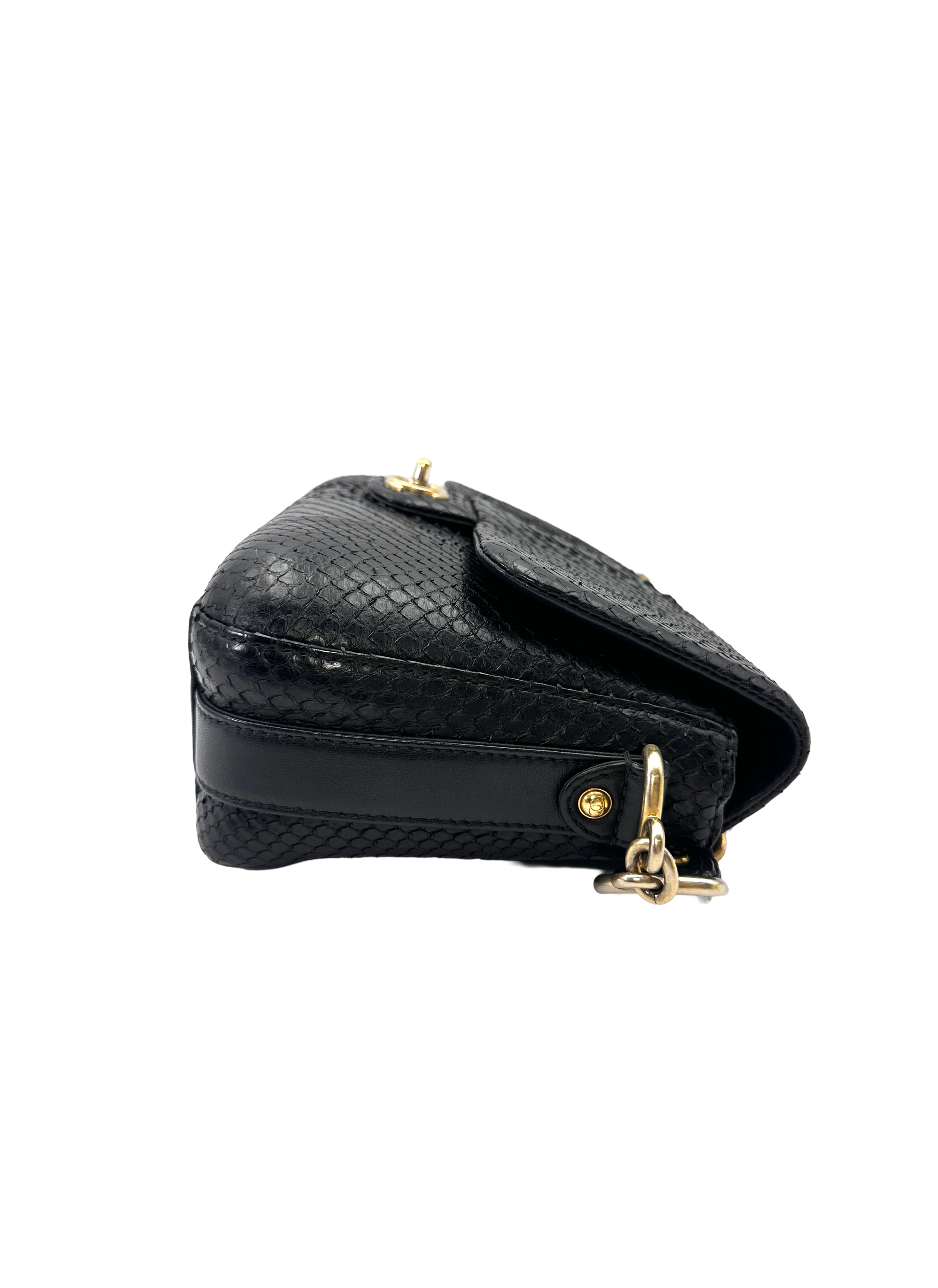 Chanel Classic Flap Black Python Leather Shoulder Bag With Gold Hardware(24***62) CC2217