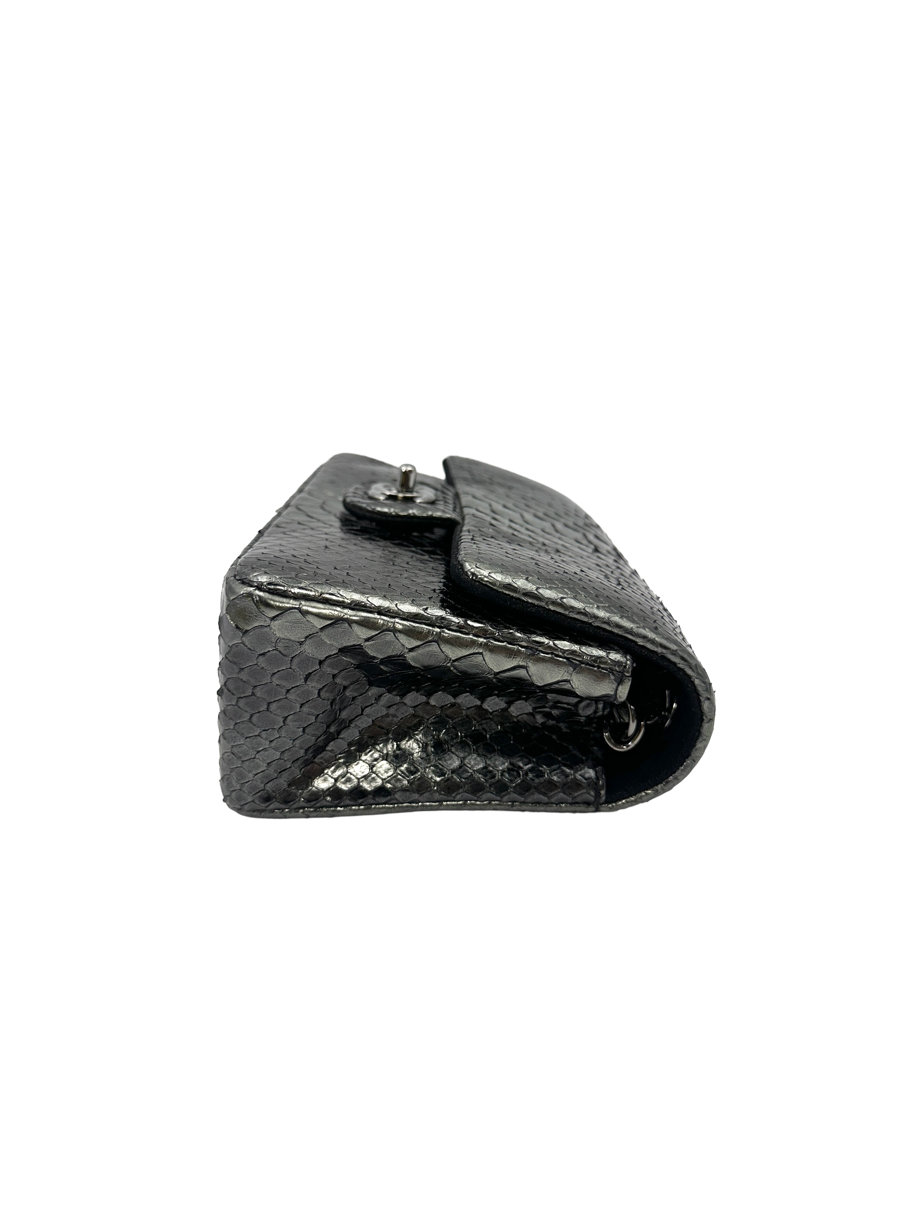 Chanel Classic Flap Metallic So Black Python Leather Shoulder Bag(18***69) CC2212