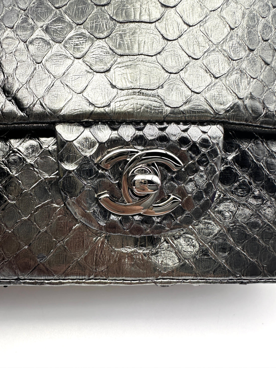 Chanel Classic Flap Metallic So Black Python Leather Shoulder Bag(18***69) CC2212