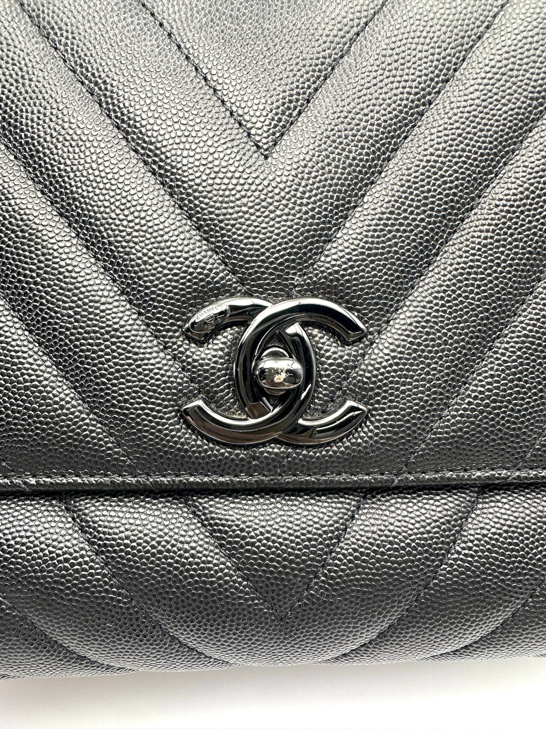 Chanel CoCo Handle So Black Quilted Calfskin Medium Size Shoulder Bag(26***62) CC2210