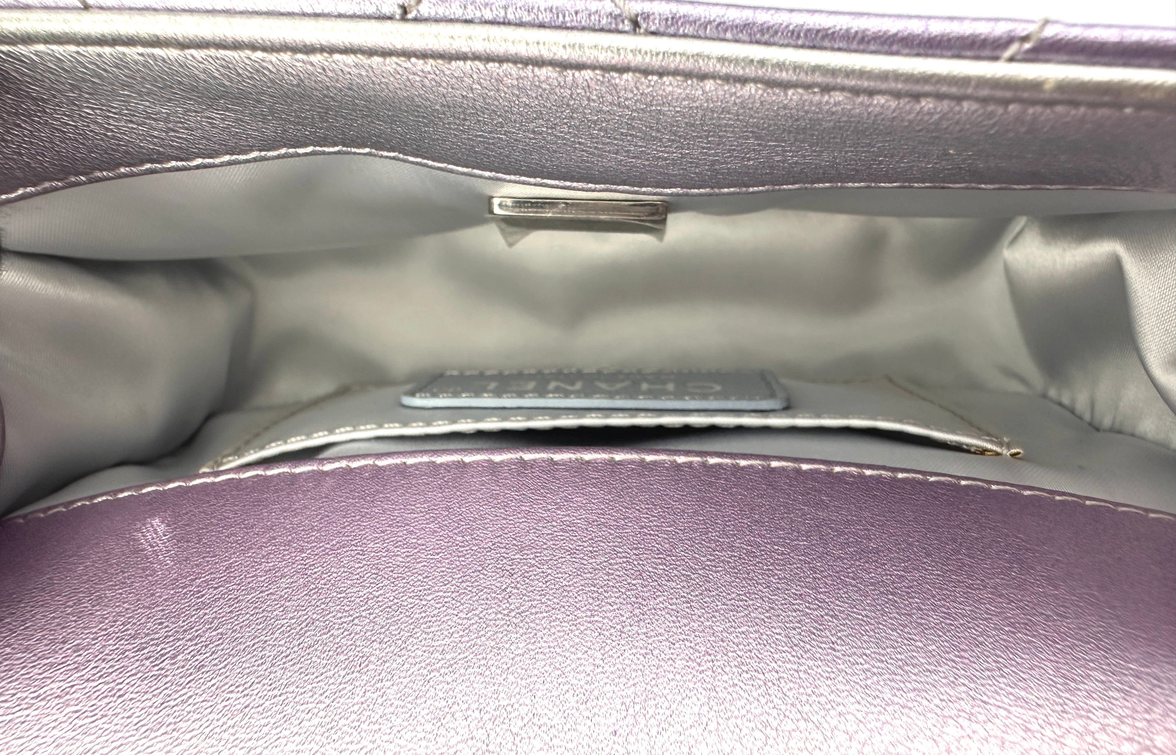 Chanel 21K Iridescent Purple Quilted Leather Shoulder Bag(J8***L2) CC2203
