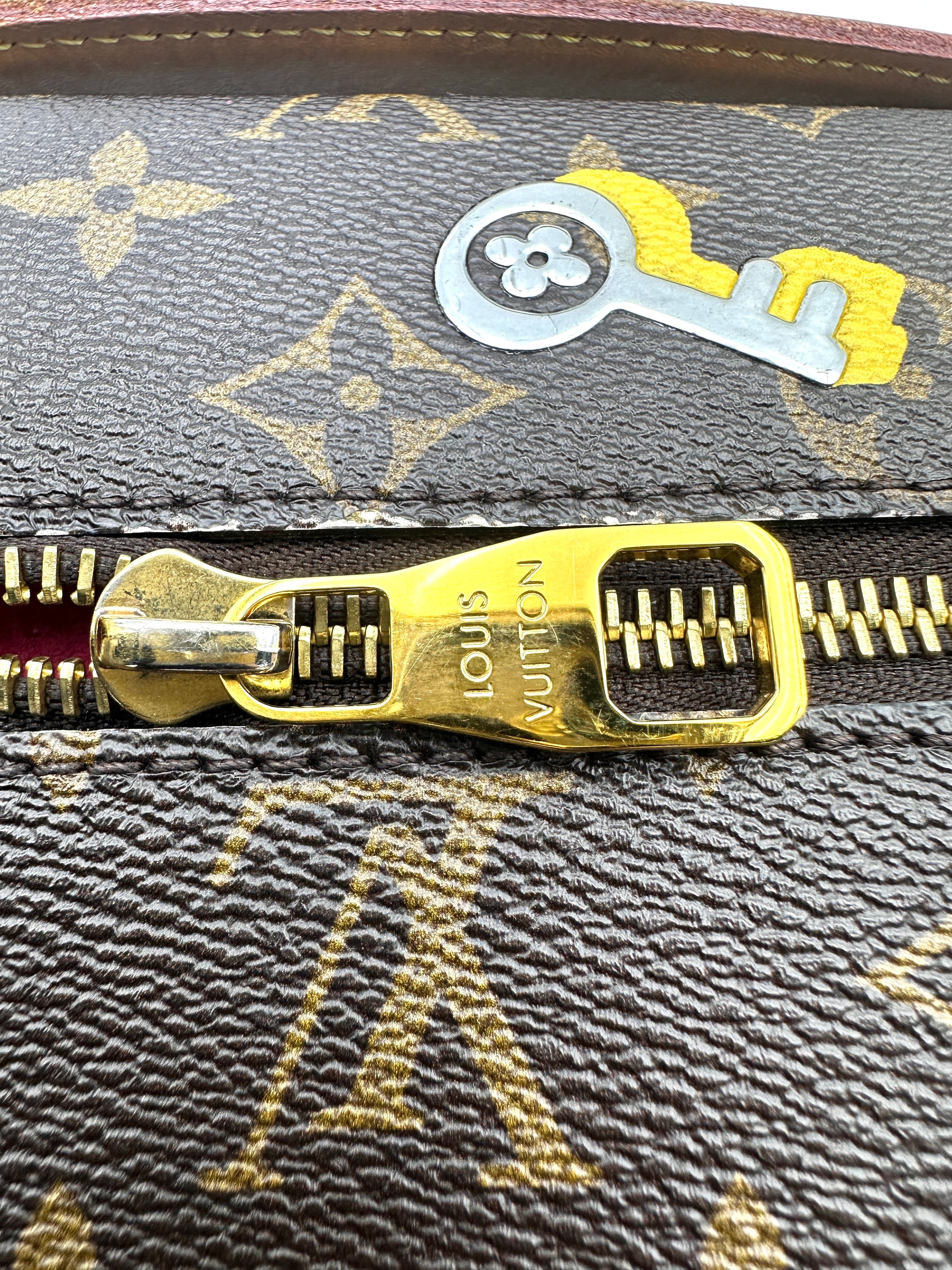 Louis Vuitton Love Lock Monogram Canvas Pochette Metis LV3071