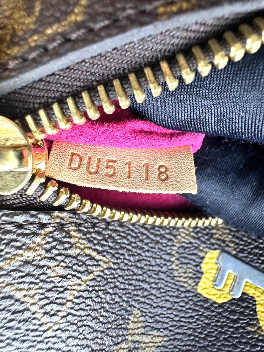 Louis Vuitton Love Lock Monogram Canvas Pochette Metis LV3071