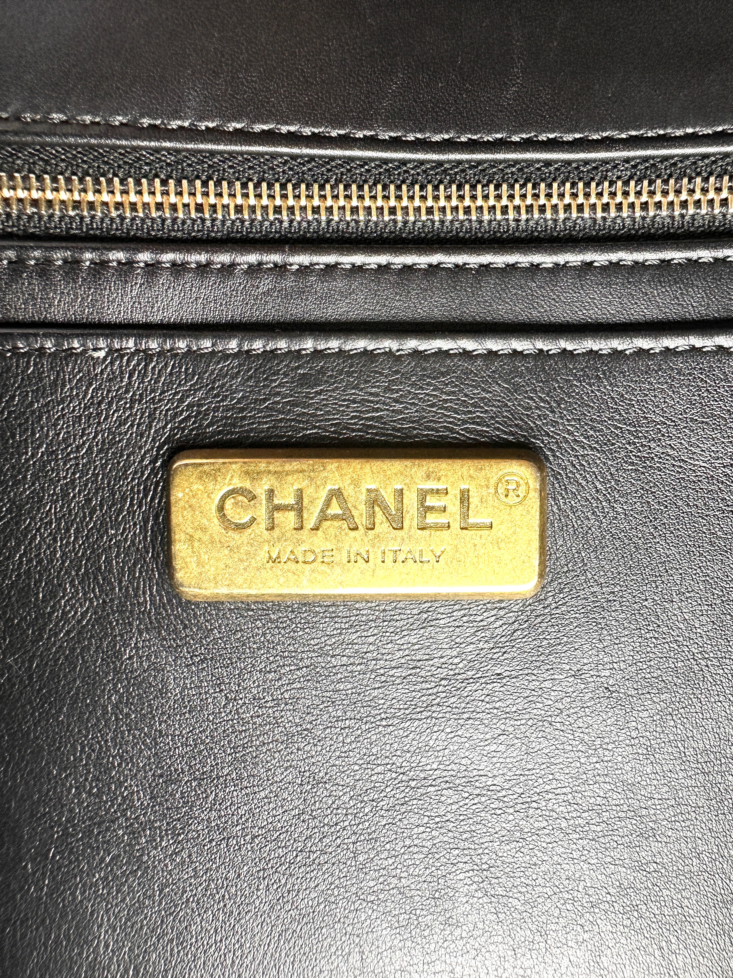 Chanel Classic Flap Black Python Leather Shoulder Bag With Gold Hardware(24***13) CC2218