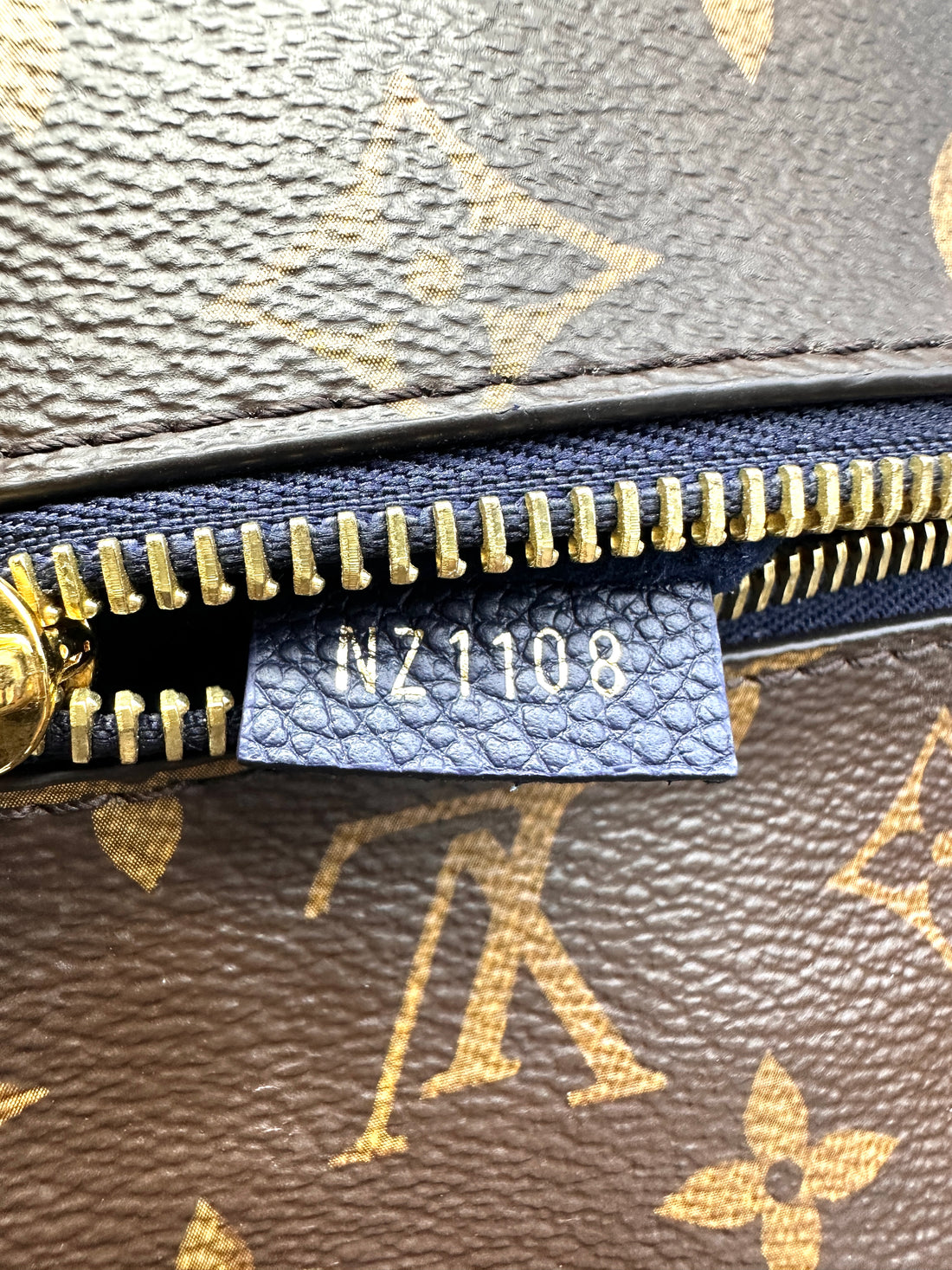 Louis Vuitton Popincourt Monogram Canvas Handle Bag LV3076