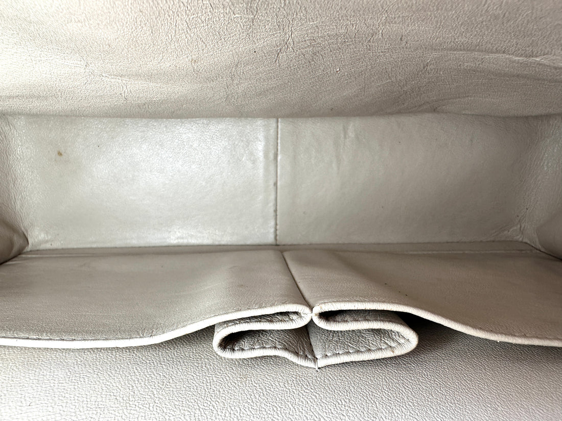 Chanel Classic Flap Beige Quilted Leather Jumbo Shoulder Bag(15***91) CC2220
