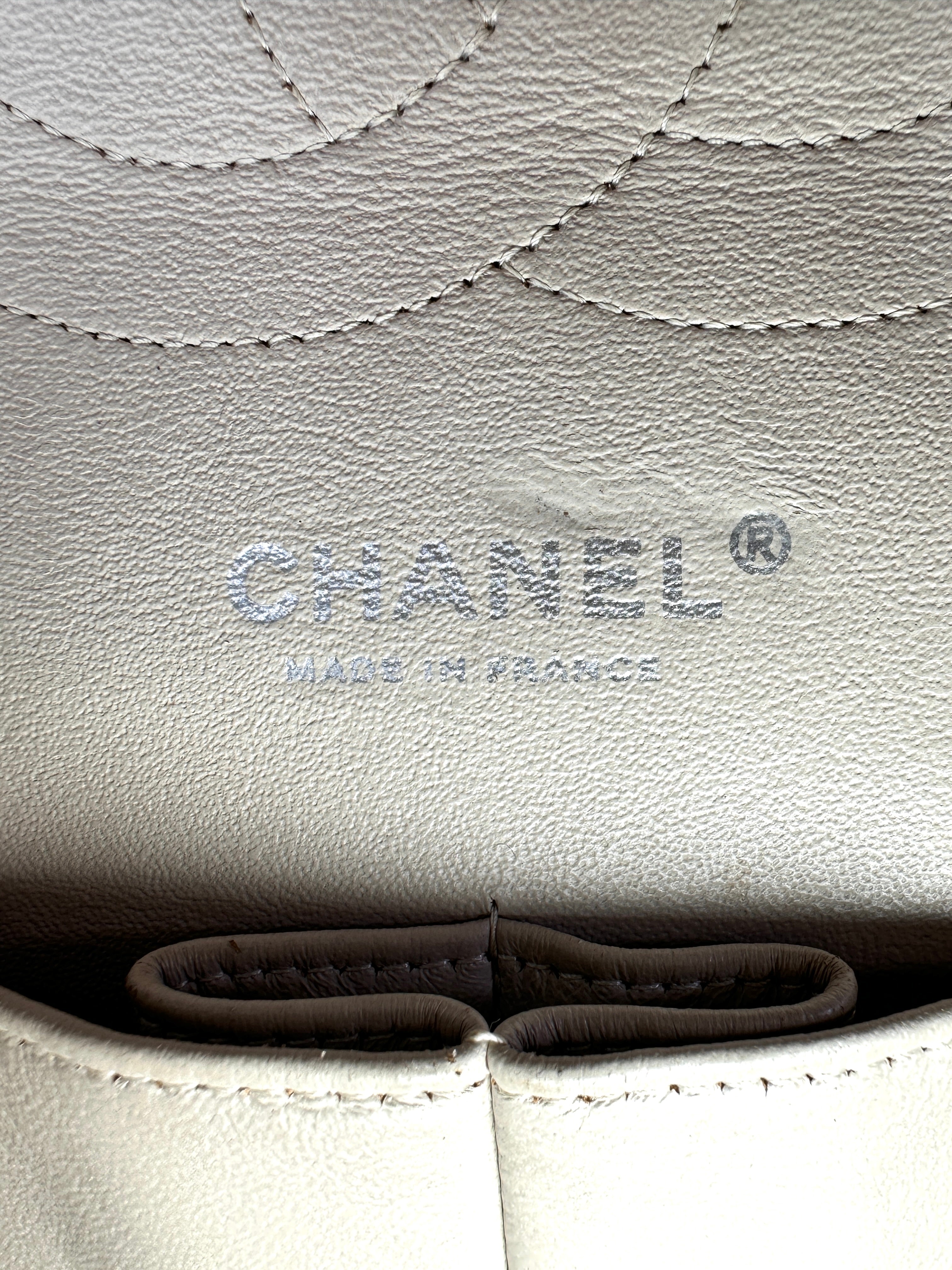 Chanel Classic Flap Beige Quilted Leather Jumbo Shoulder Bag(15***91) CC2220