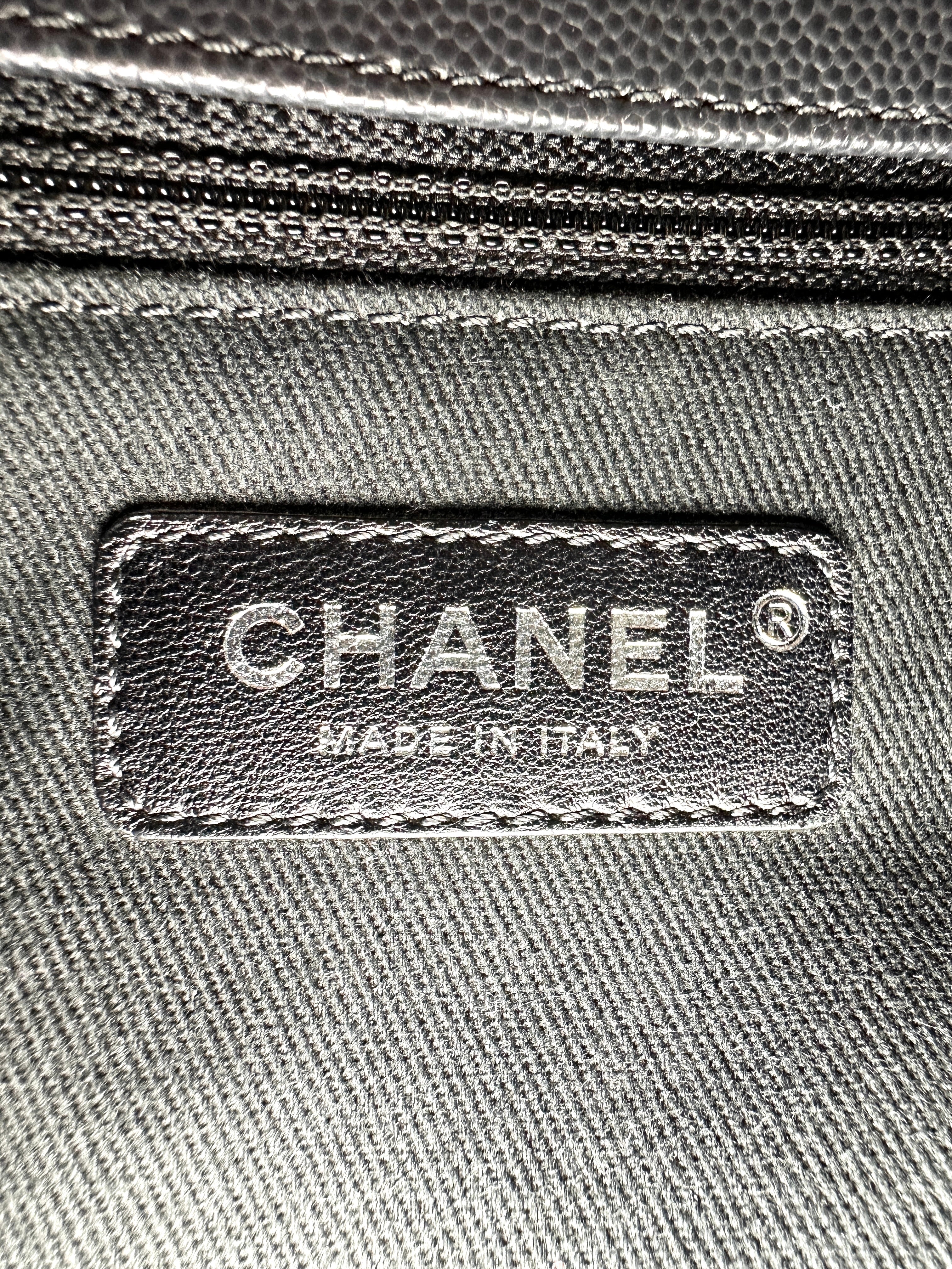 Chanel CoCo Handle Black Chevron Quilted Leather Medium Size Shoulder Bag(28***43) CC2223