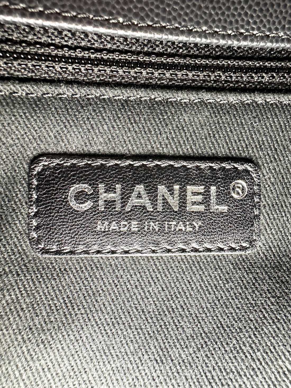 Chanel CoCo Handle Black Chevron Quilted Leather Medium Size Shoulder Bag(28***43) CC2223