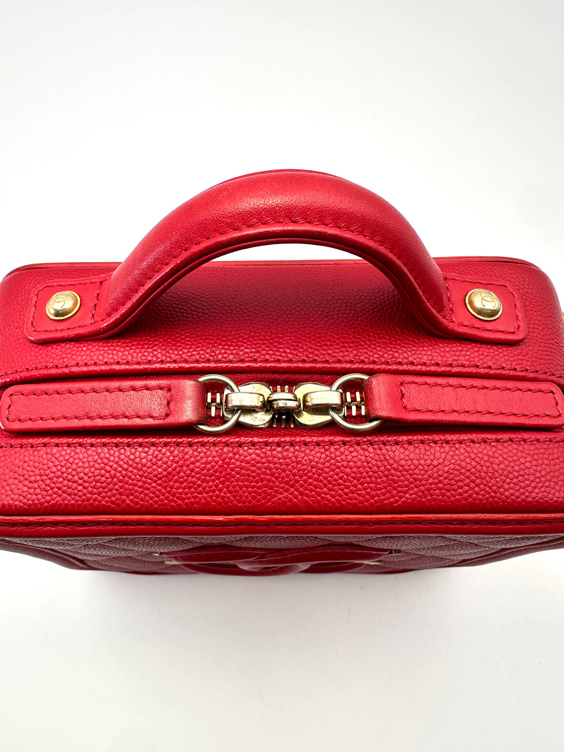 Chanel CC Filigree Red Quilted Leather Top Handle Vanity Case(25***18) CC2224