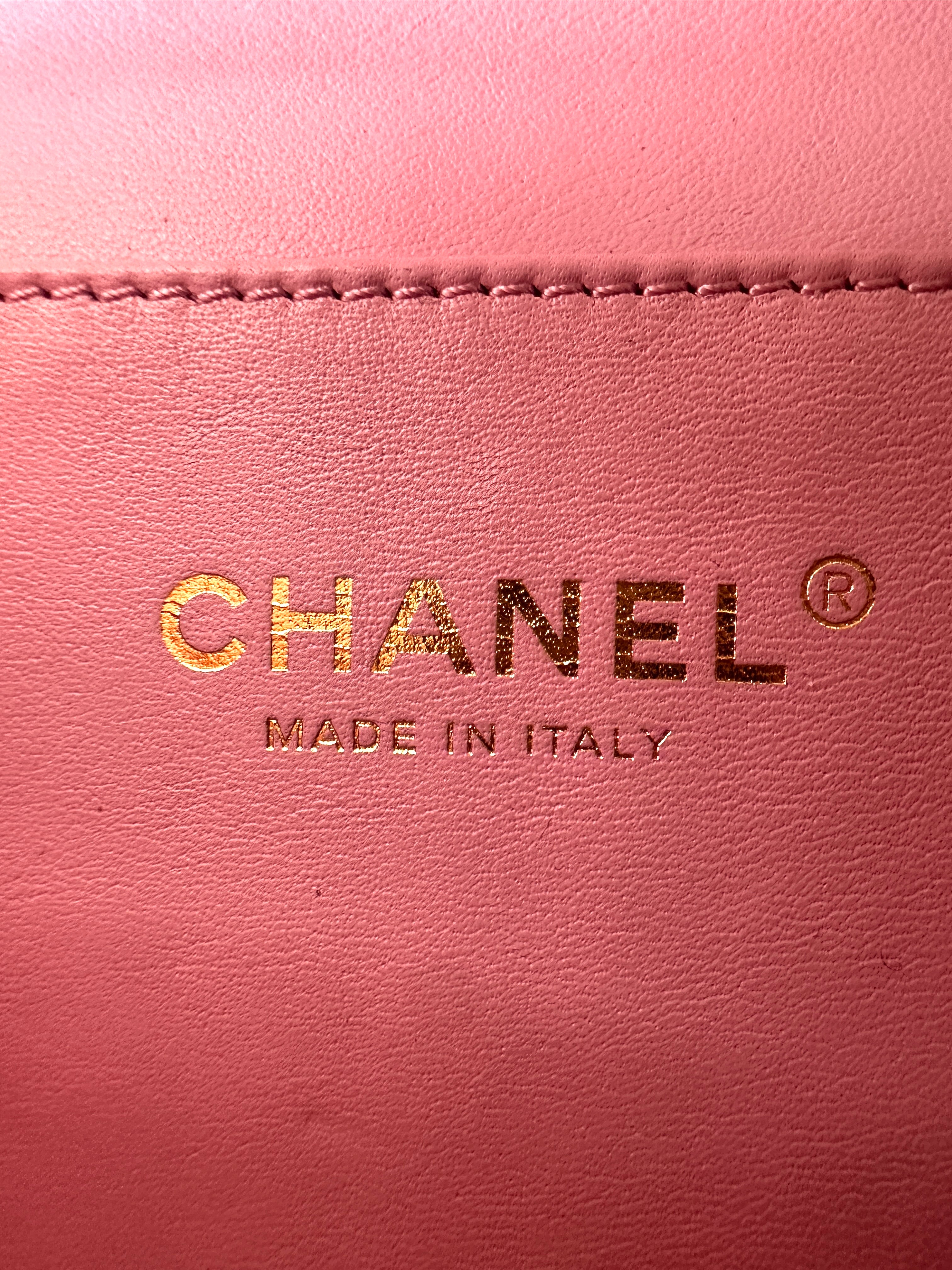 Chanel 22S Pink Quilted Leather Top Handle Vanity Case With Gold Hardware(PG***5G) CC2231