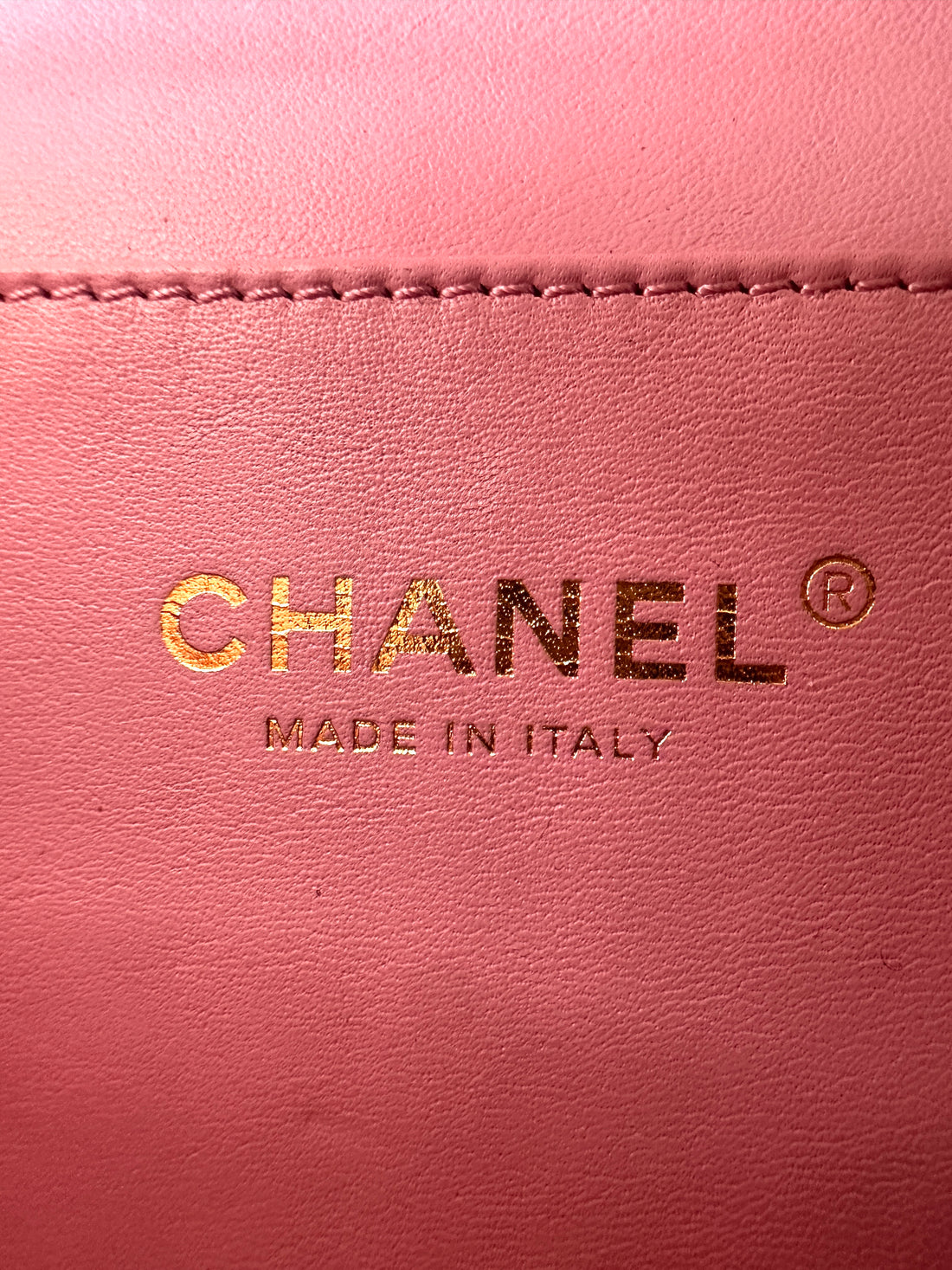Chanel 22S Pink Quilted Leather Top Handle Vanity Case With Gold Hardware(PG***5G) CC2231