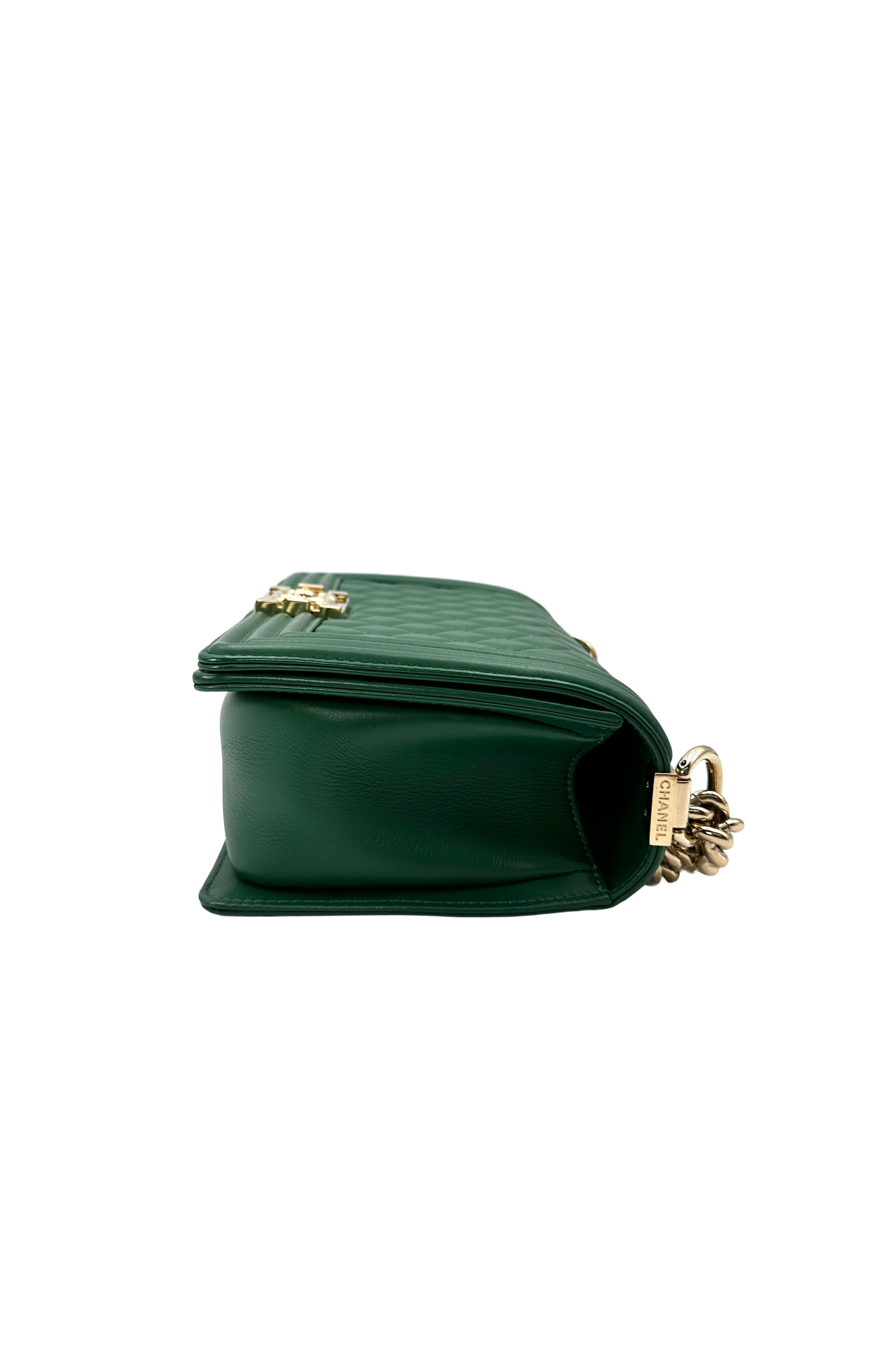 Chanel LeBoy Green Quilted Leather Medium Size Flap Bag With Gold Buckle(25***86) CC2232
