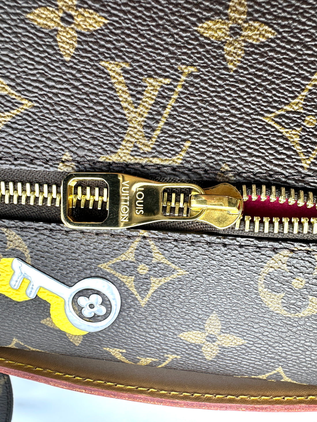 Louis Vuitton Love Lock Monogram Canvas Pochette Metis LV3087