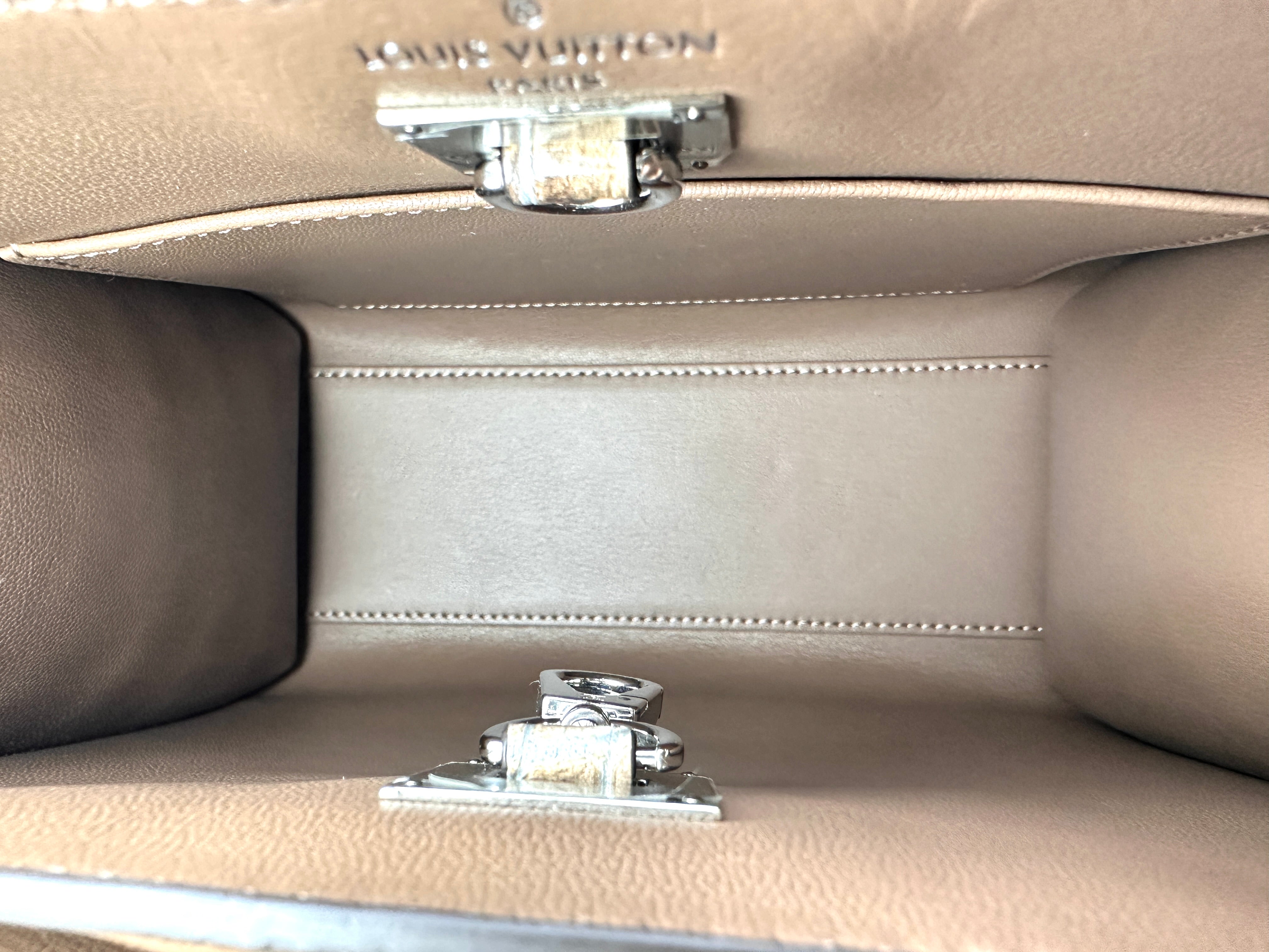 Louis Vuitton City Steamer White Sahara Crocodile Leather Mini Handle Bag LV3098