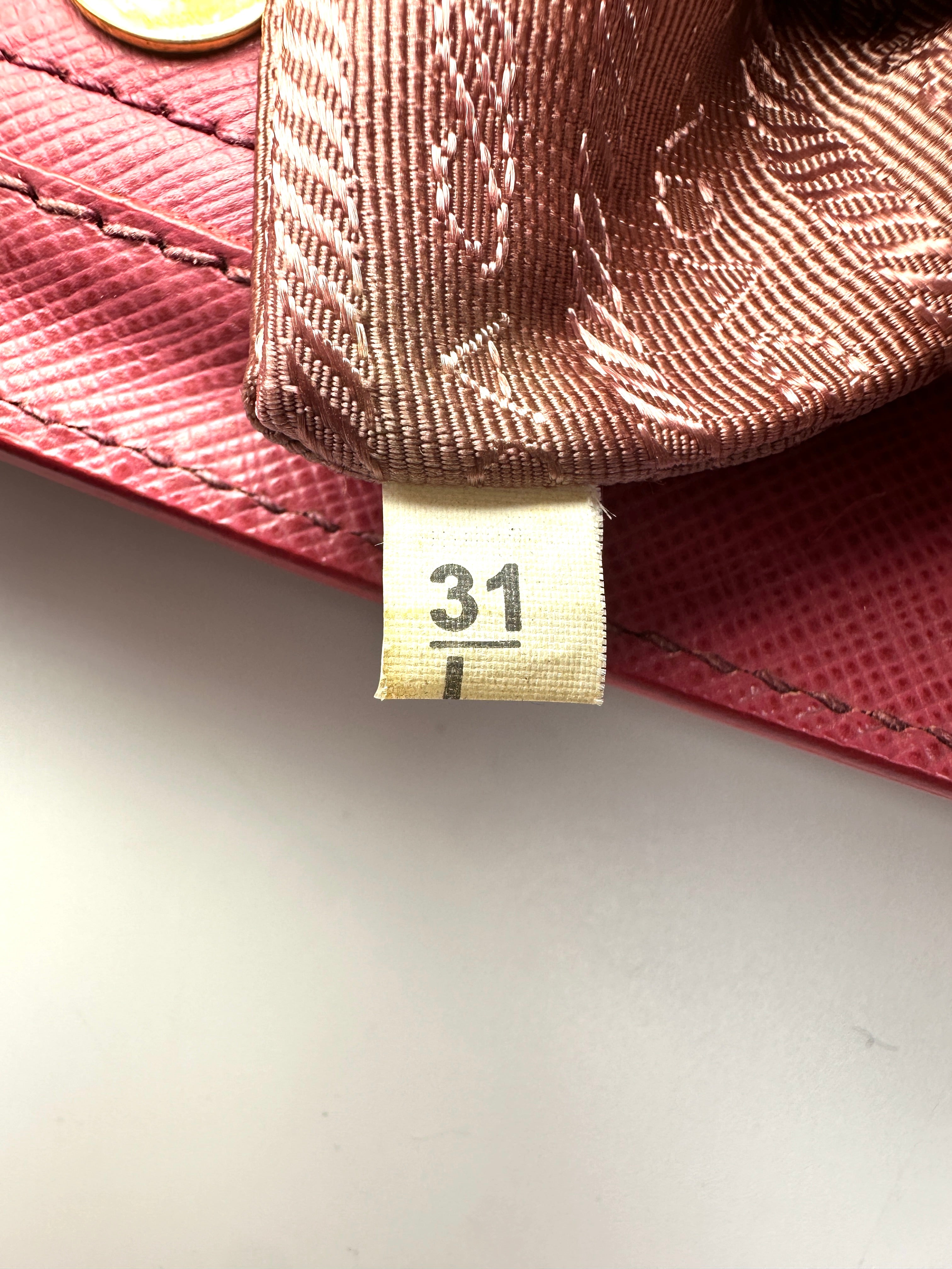 Prada Galleria Pink Saffiano Leather Handle Bag PR507