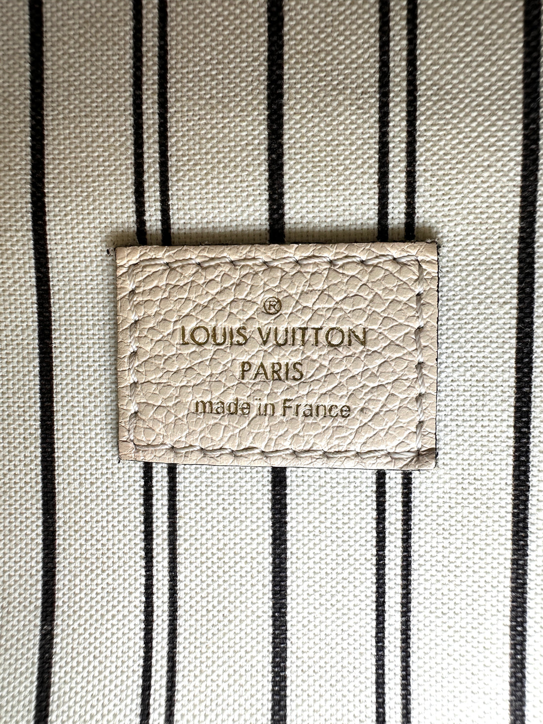 Louis Vuitton Beige Empreinte Monogram Leather Pochette Metis LV3088