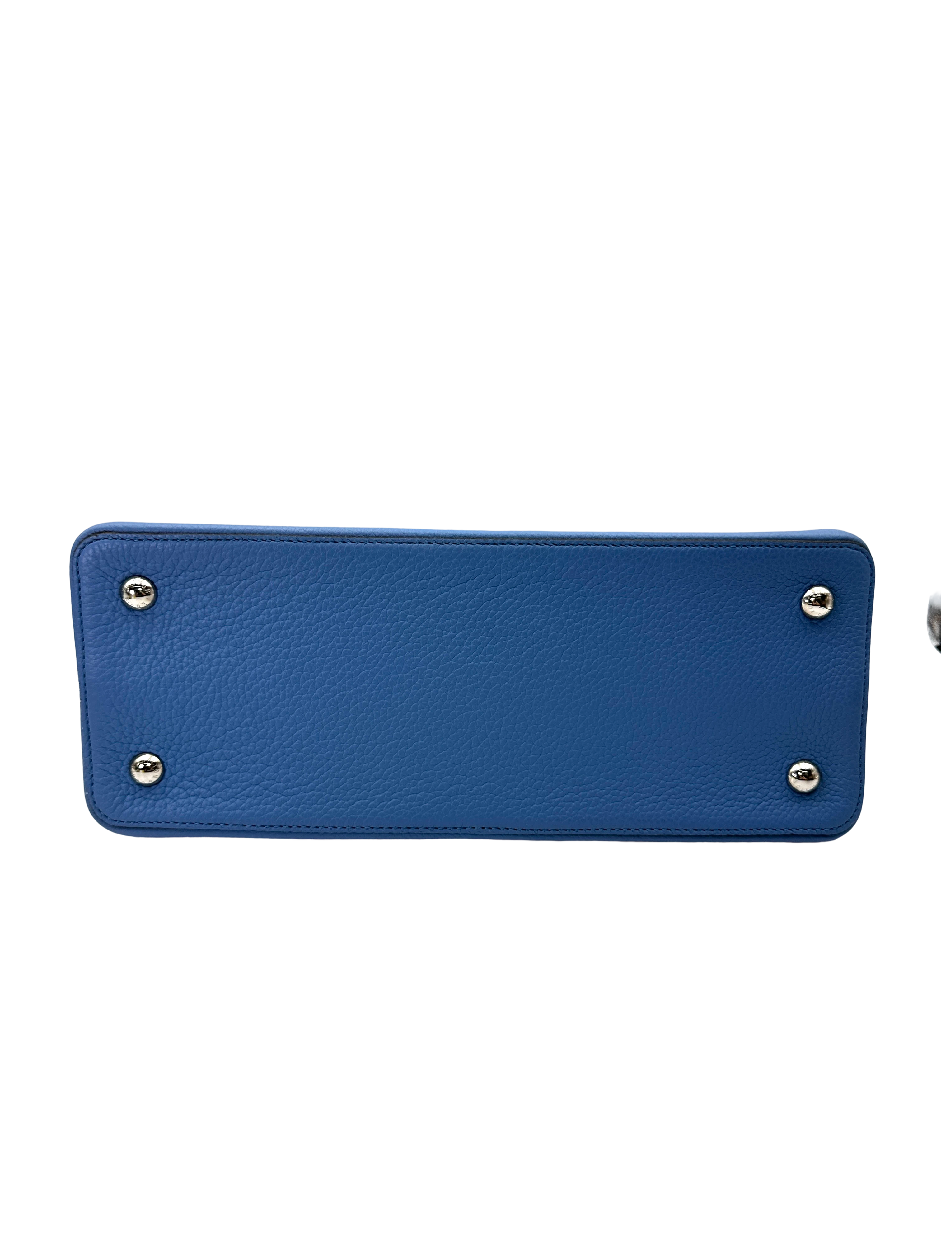 Louis Vuitton Capucines Navy Taurillon Leather Handle Bag LV3095