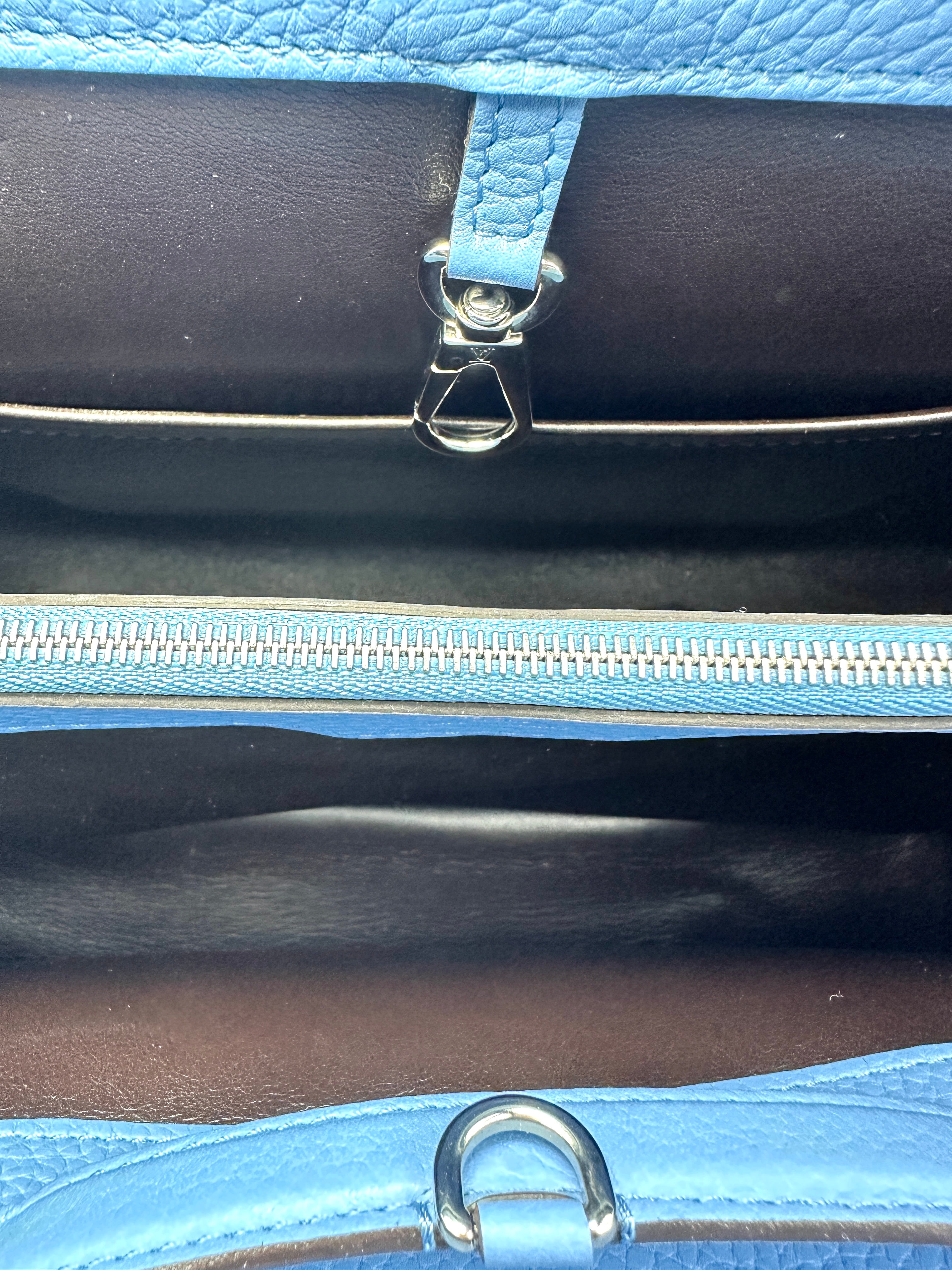 Louis Vuitton Capucines Navy Taurillon Leather Handle Bag LV3095