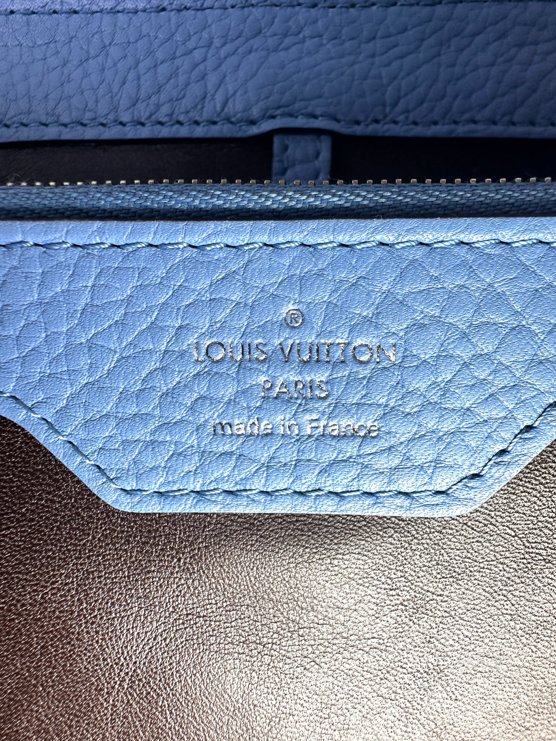 Louis Vuitton Capucines Navy Taurillon Leather Handle Bag LV3095