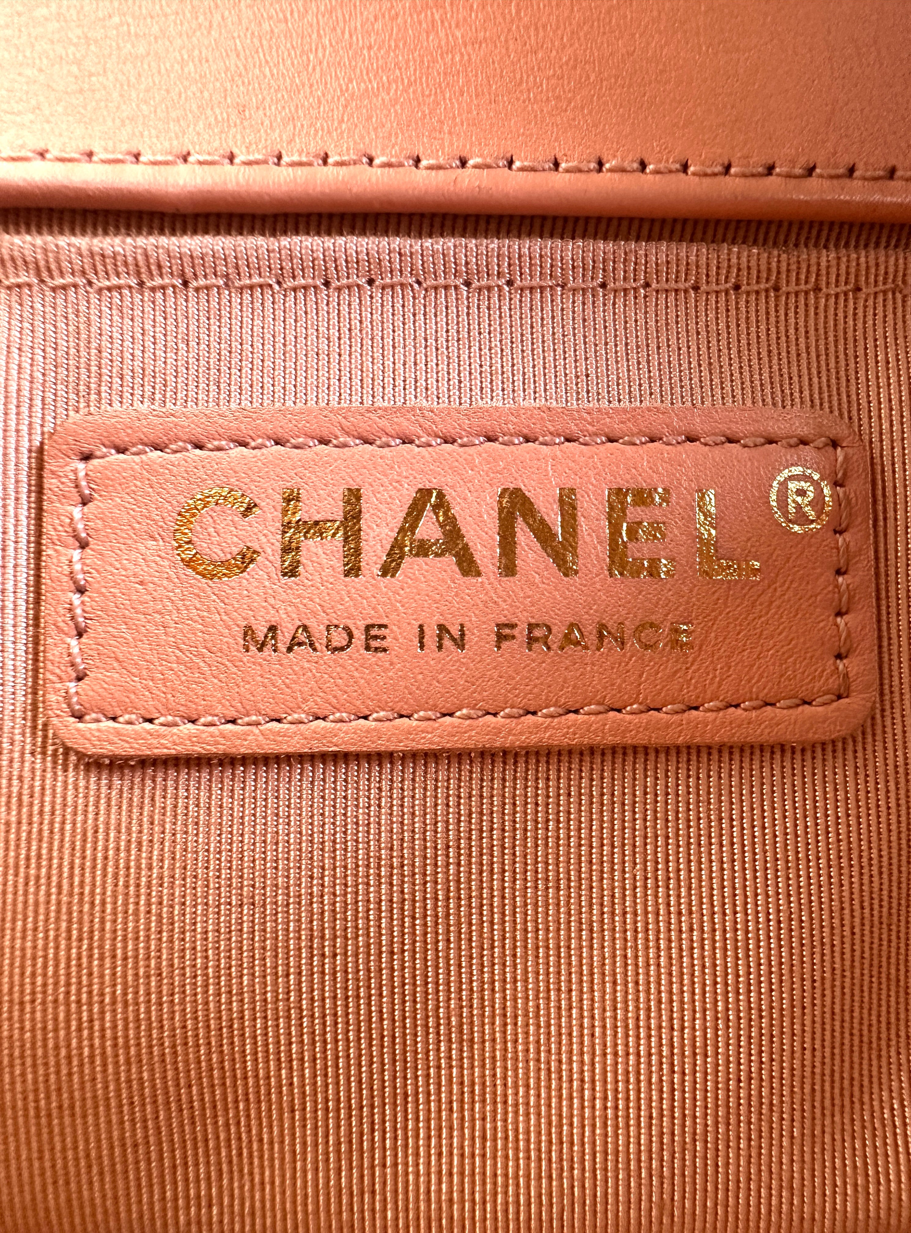 Chanel LeBoy Pink Chevron Quilted Leather Small Size Flap Bag With Gold Buckle(25***58) CC2240