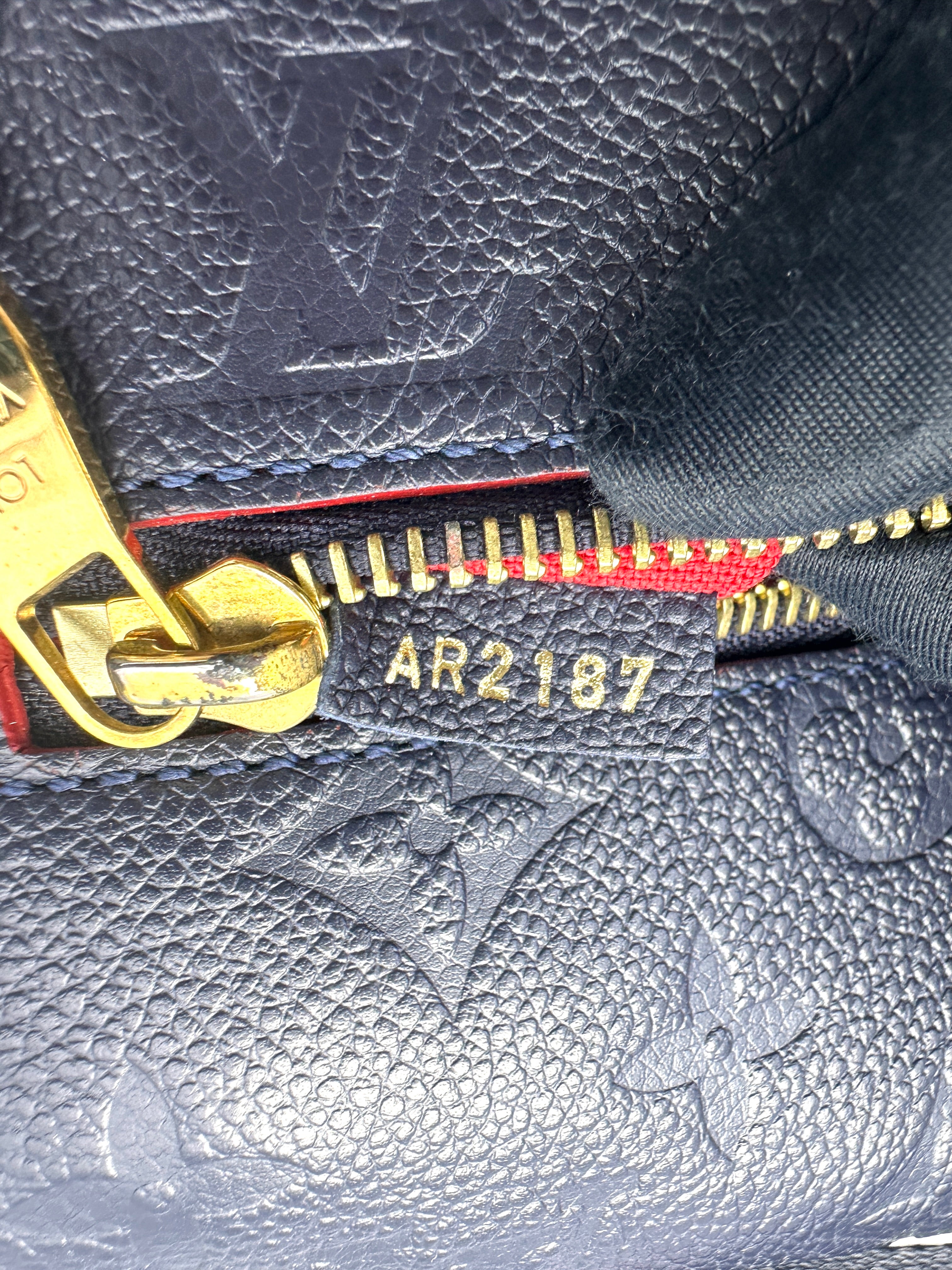 Louis Vuitton Navy Empreinte Monogram Leather Pochette Metis LV3107