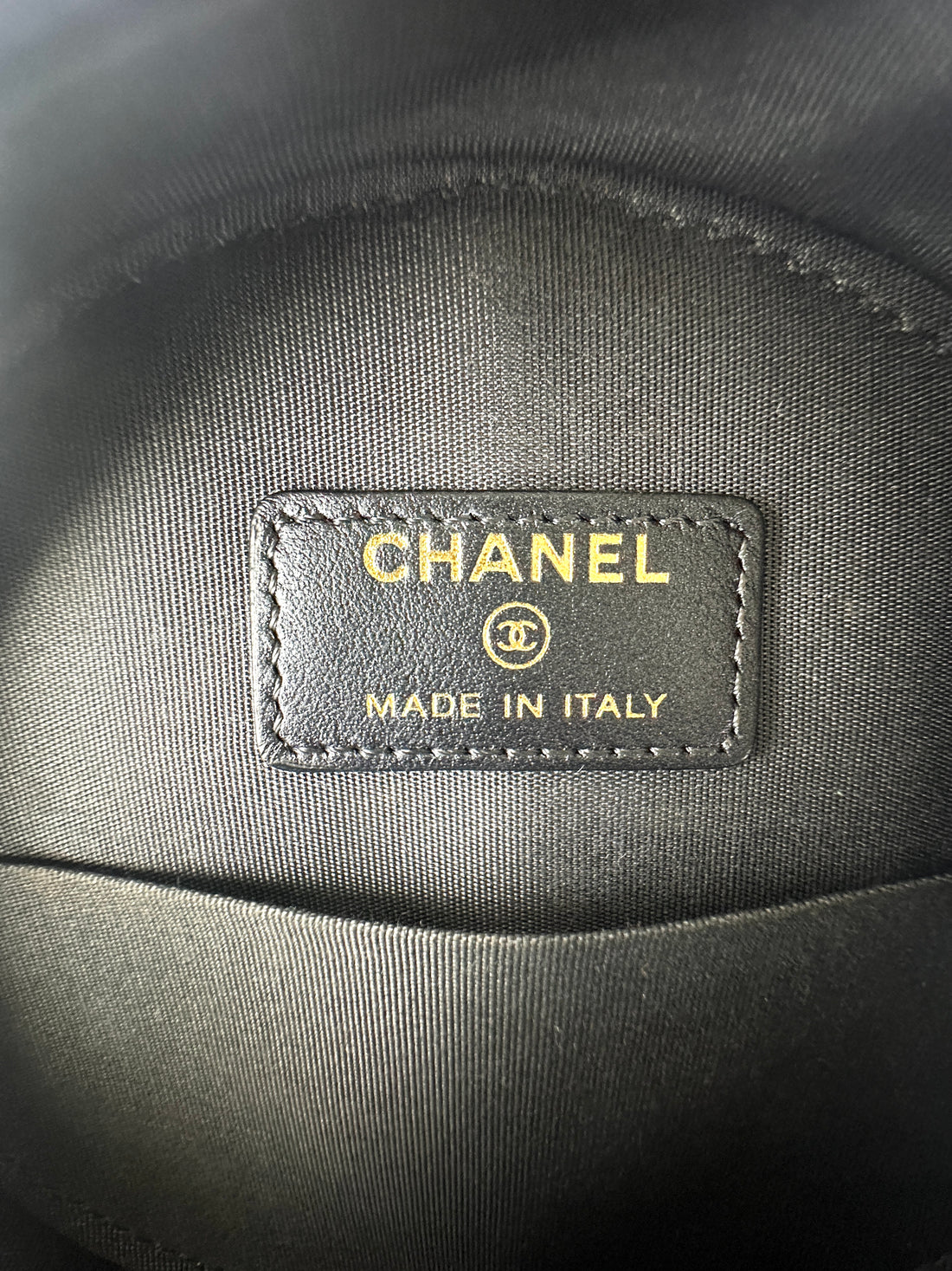 Chanel Iridescent Purple Quilted Leather Round Clutch(27***39) CC2244