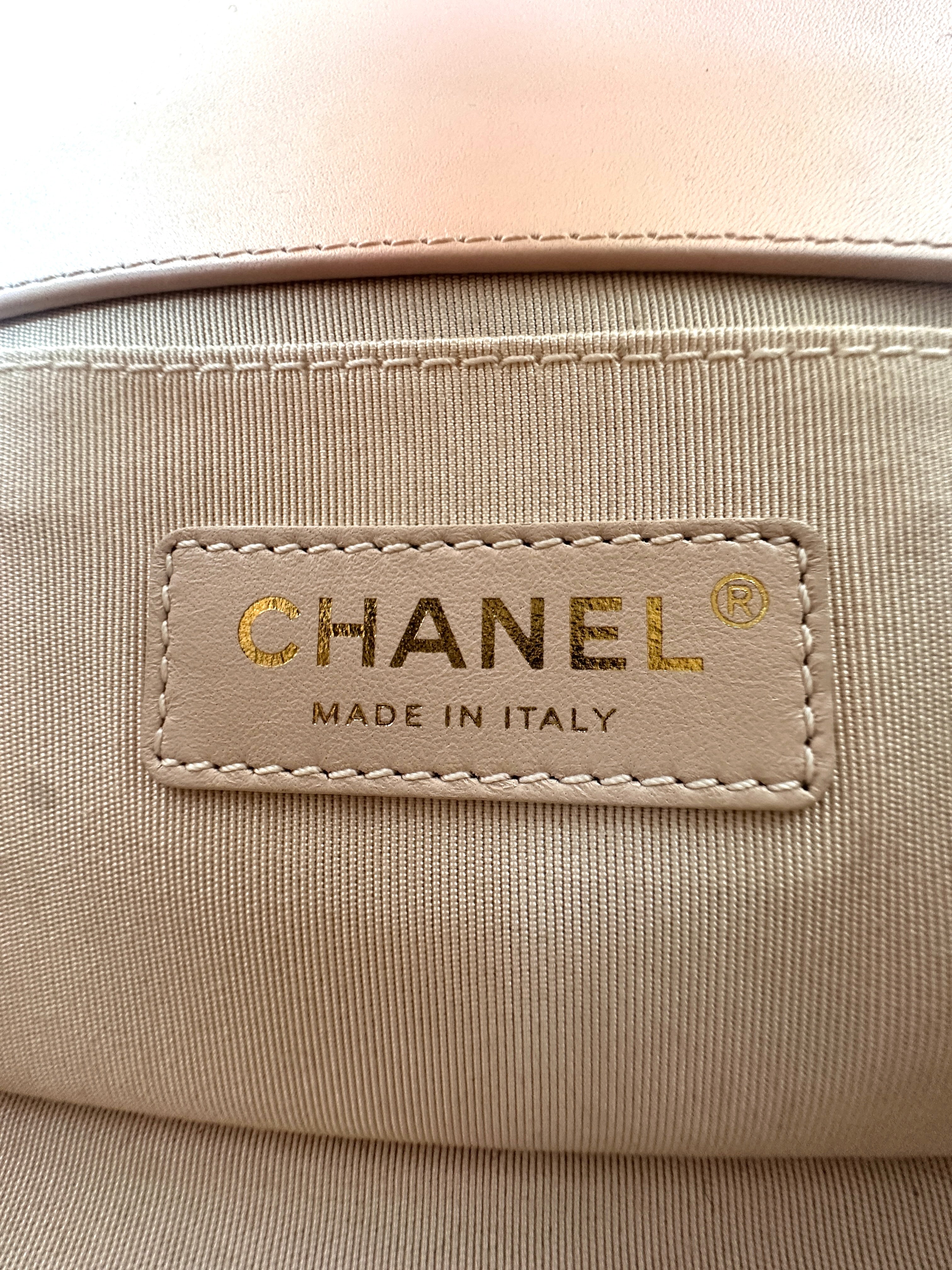 Chanel LeBoy Pink Chevron Quilted Leather Small Size Flap Bag With Gold Buckle(24***10) CC2245