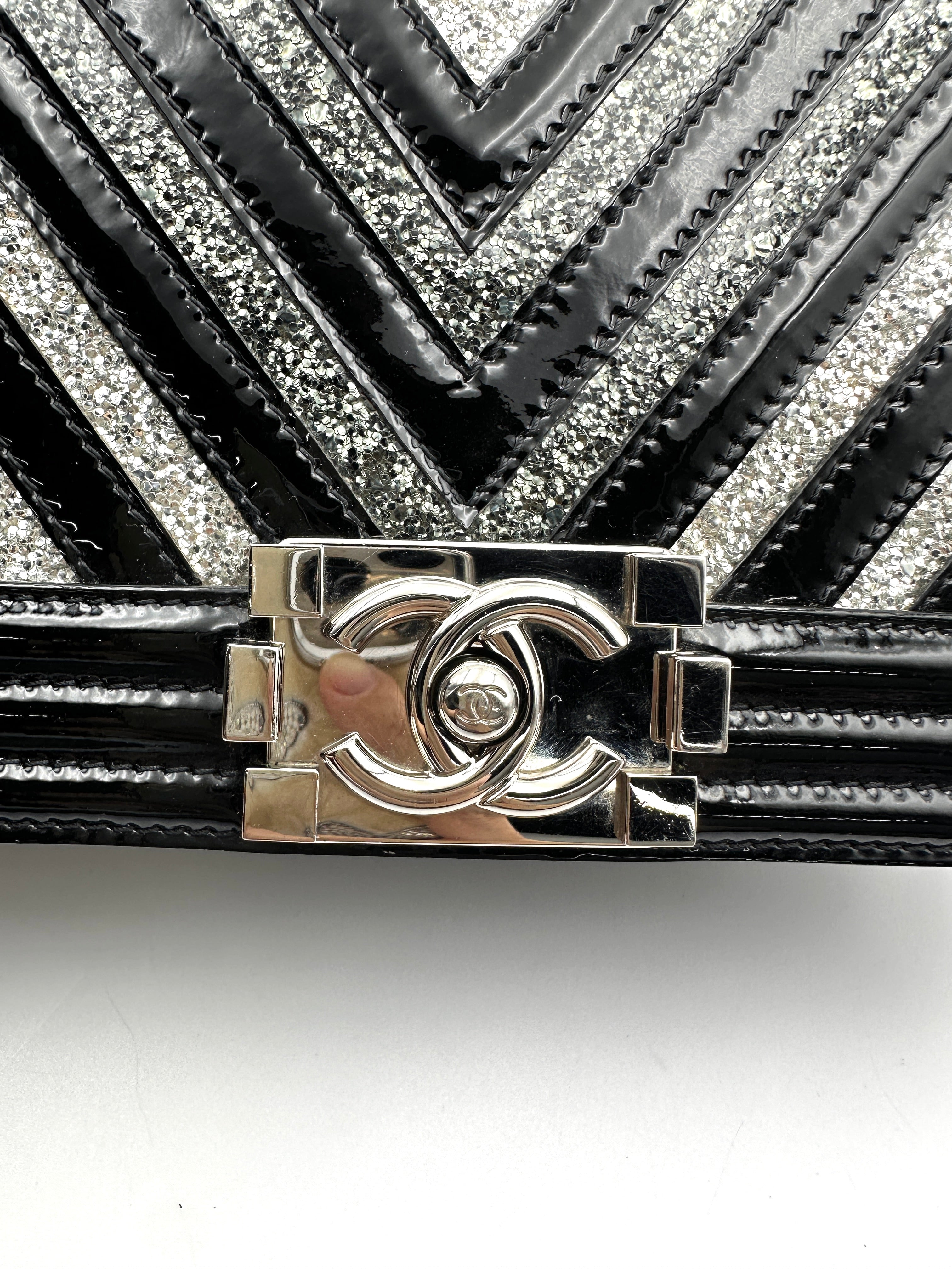 Chanel LeBoy Black Sequin Chevron Quilted Patent Leather Flap Bag(24***15) CC2251