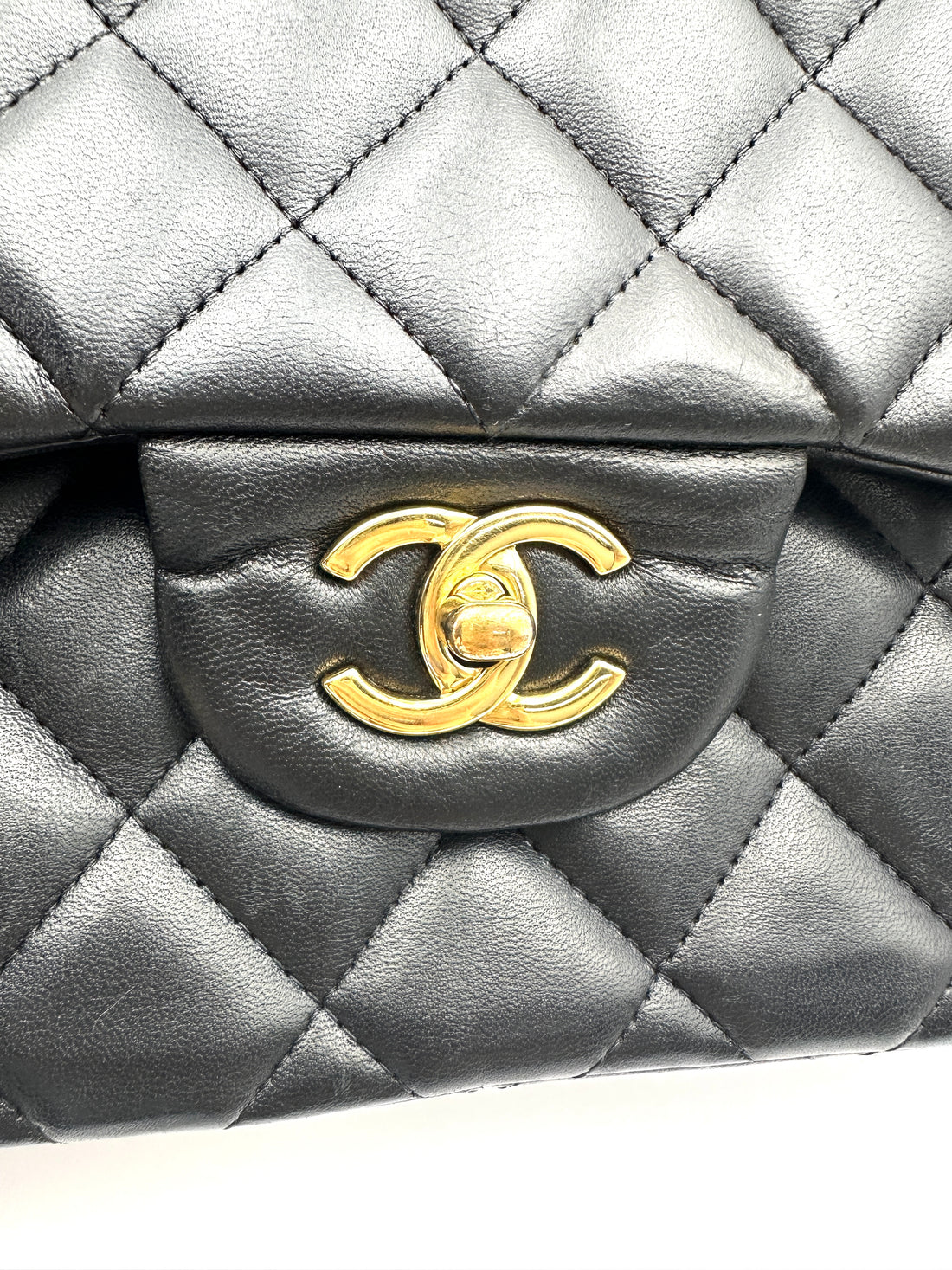 Chanel Classic Flap Black Quilted Leather Jumbo Shoulder Bag With Gold Buckle(17***01) CC2250