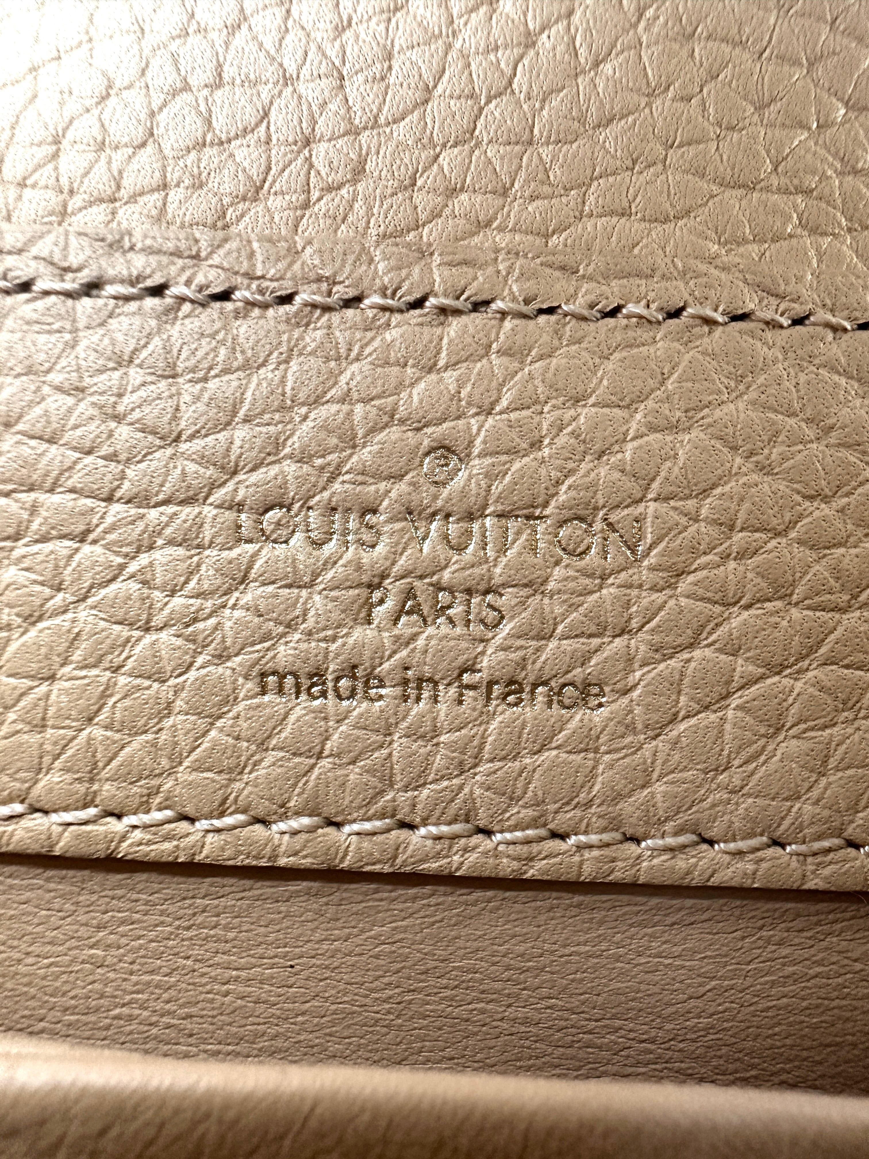 Louis Vuitton Capucines Beige Taurillon Leather Python Mini Handle Bag LV3113