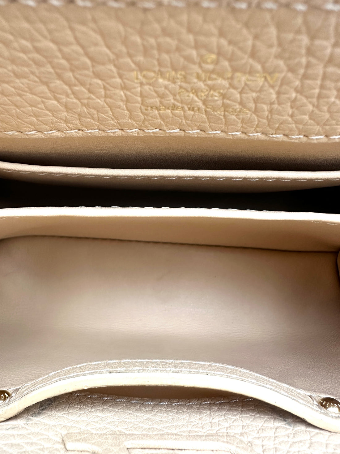 Louis Vuitton Capucines Pink Taurillon Leather Python Mini Handle Bag LV3114