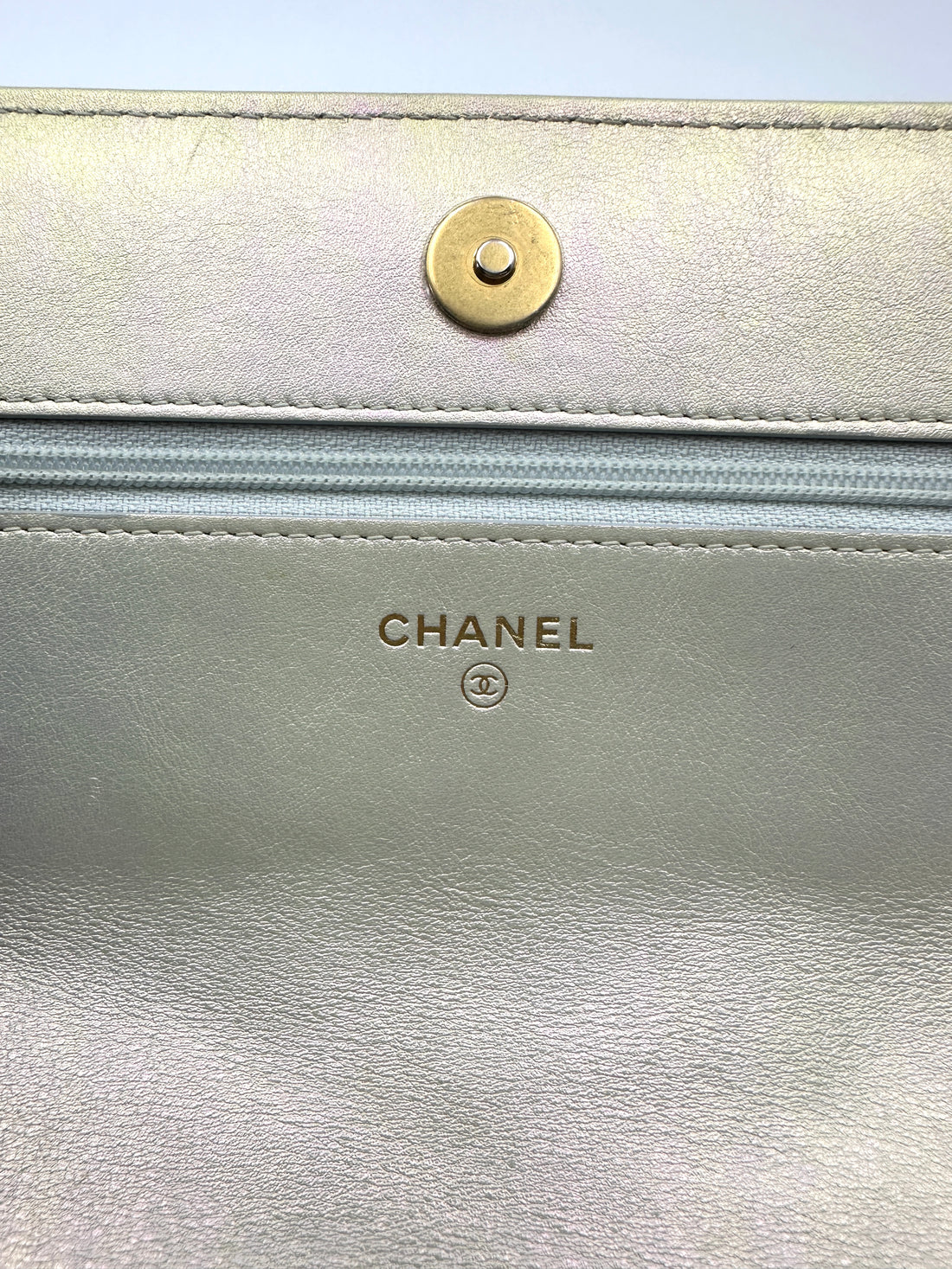 Chanel 19Bag Iridescent White Quilted Leather Wallet On Chain(30***32) CC2258