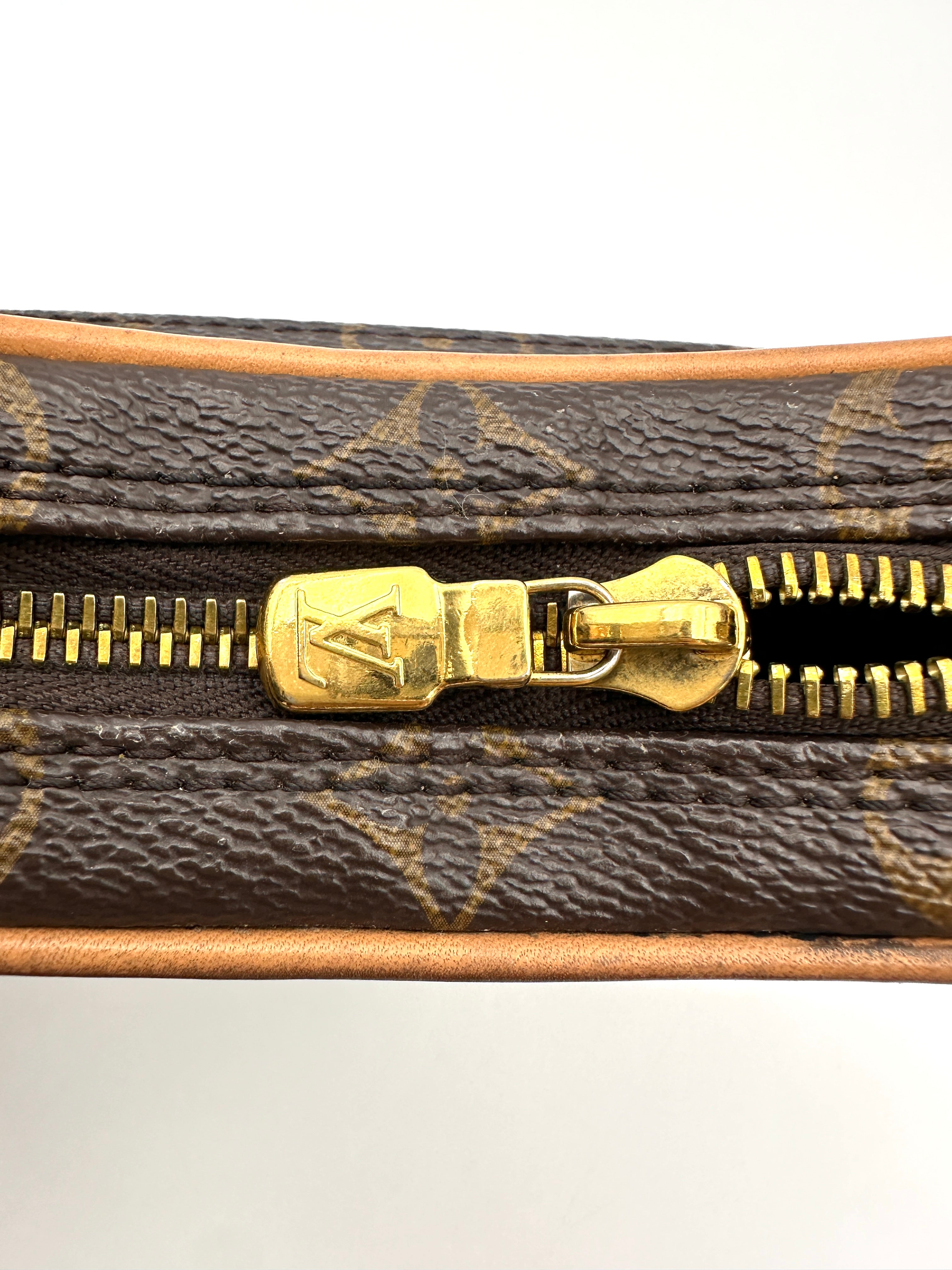 Louis Vuitton Loop Monogram Canvas Shoulder Bag LV3117