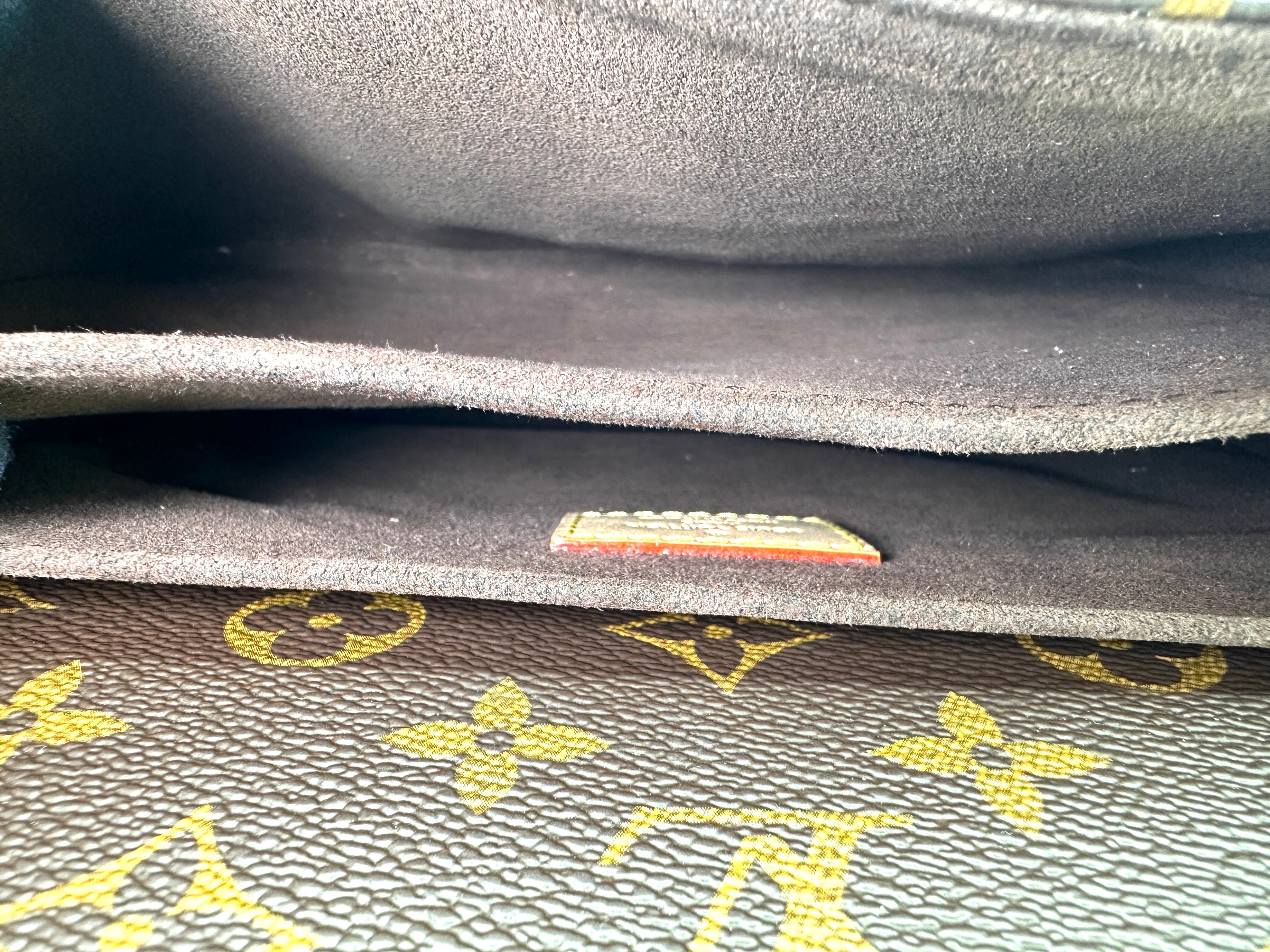 Louis Vuitton Monogram Canvas Pochette Metis LV3119